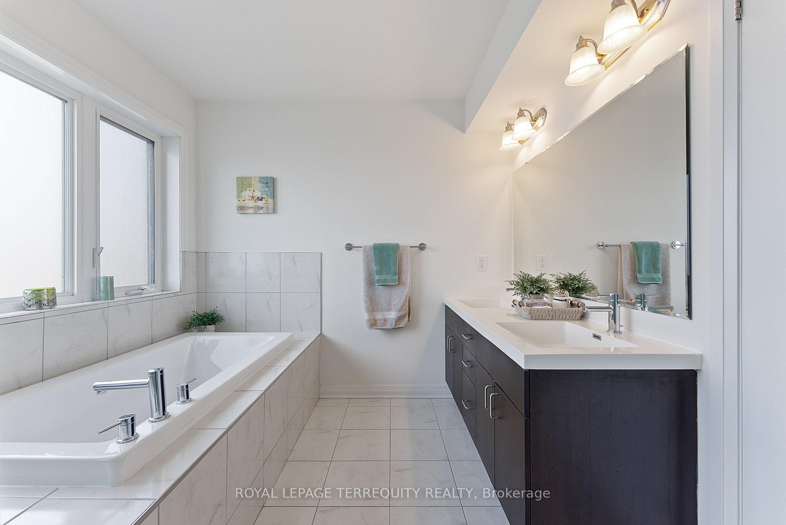 17 Stanley Greene Blvd, Toronto, ON M3K0B1 | 3 Bedroom 3 Bathroom Semi-Detached House | Image 15