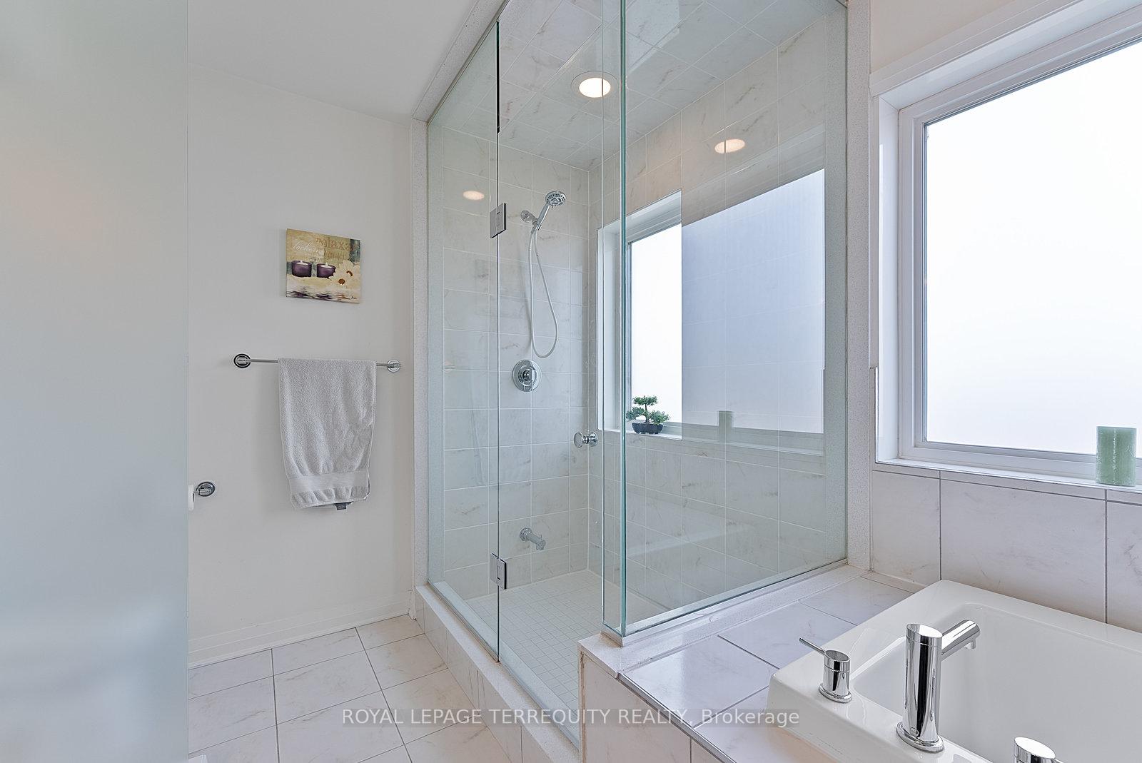 17 Stanley Greene Blvd, Toronto, ON M3K0B1 | 3 Bedroom 3 Bathroom Semi-Detached House | Image 17