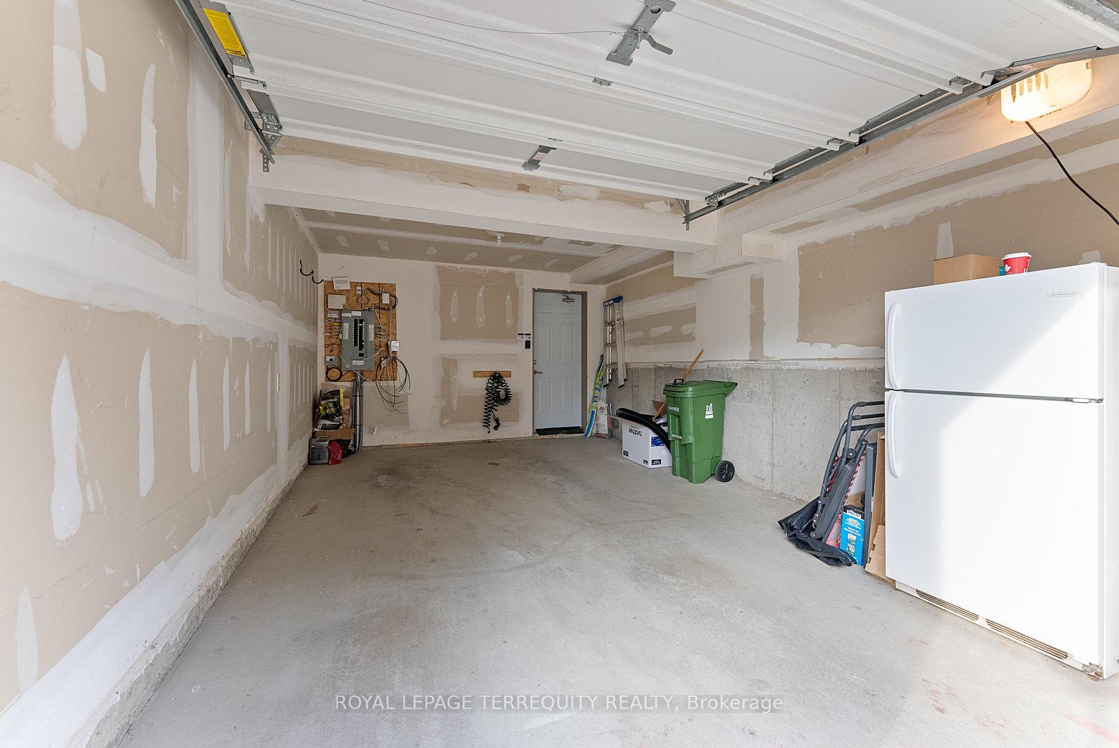 17 Stanley Greene Blvd, Toronto, ON M3K0B1 | 3 Bedroom 3 Bathroom Semi-Detached House | Image 28