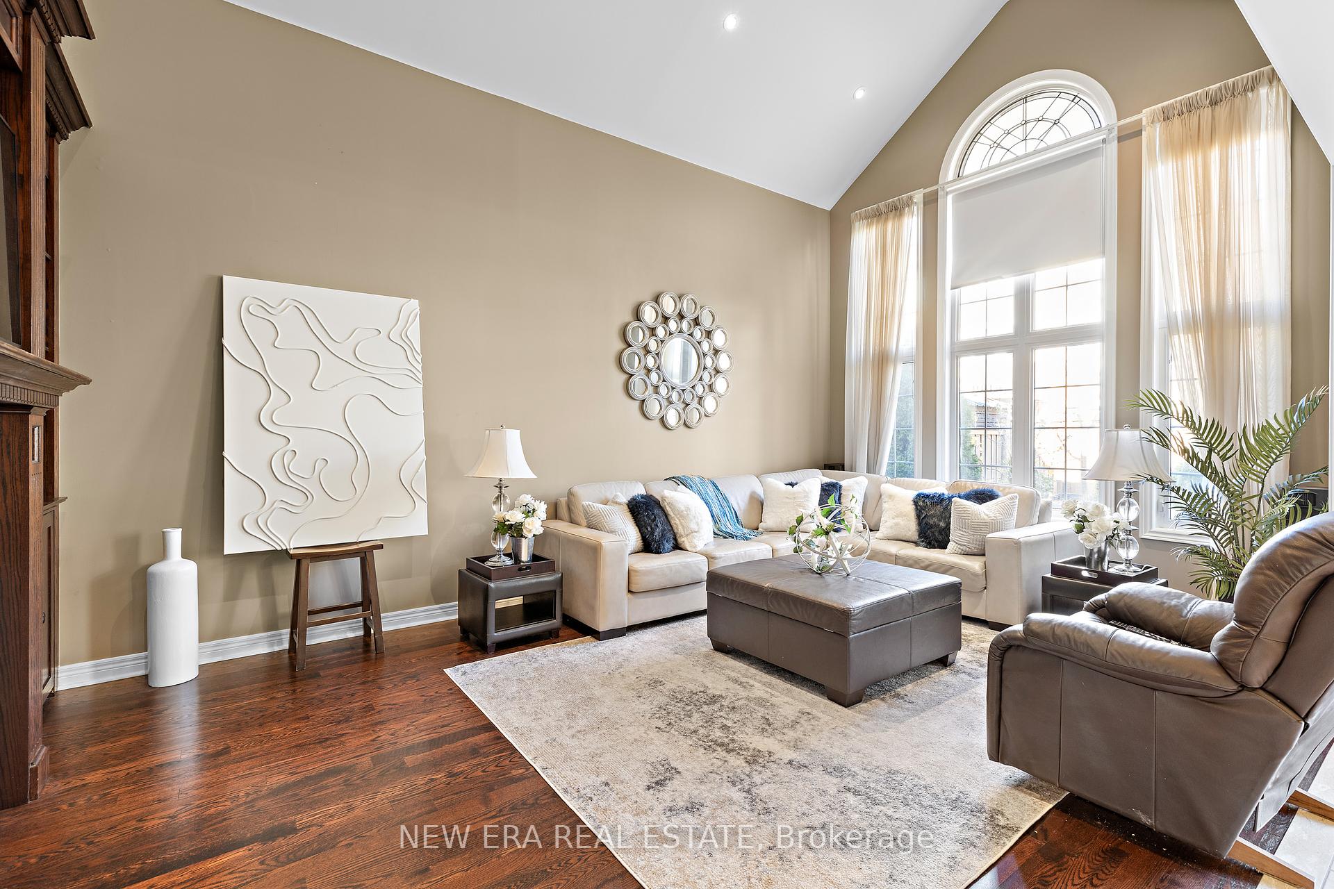 6751 Tattinger Ave, Mississauga, ON L5W1P4 | 4 Bedroom 4 Bathroom Detached House | Image 10