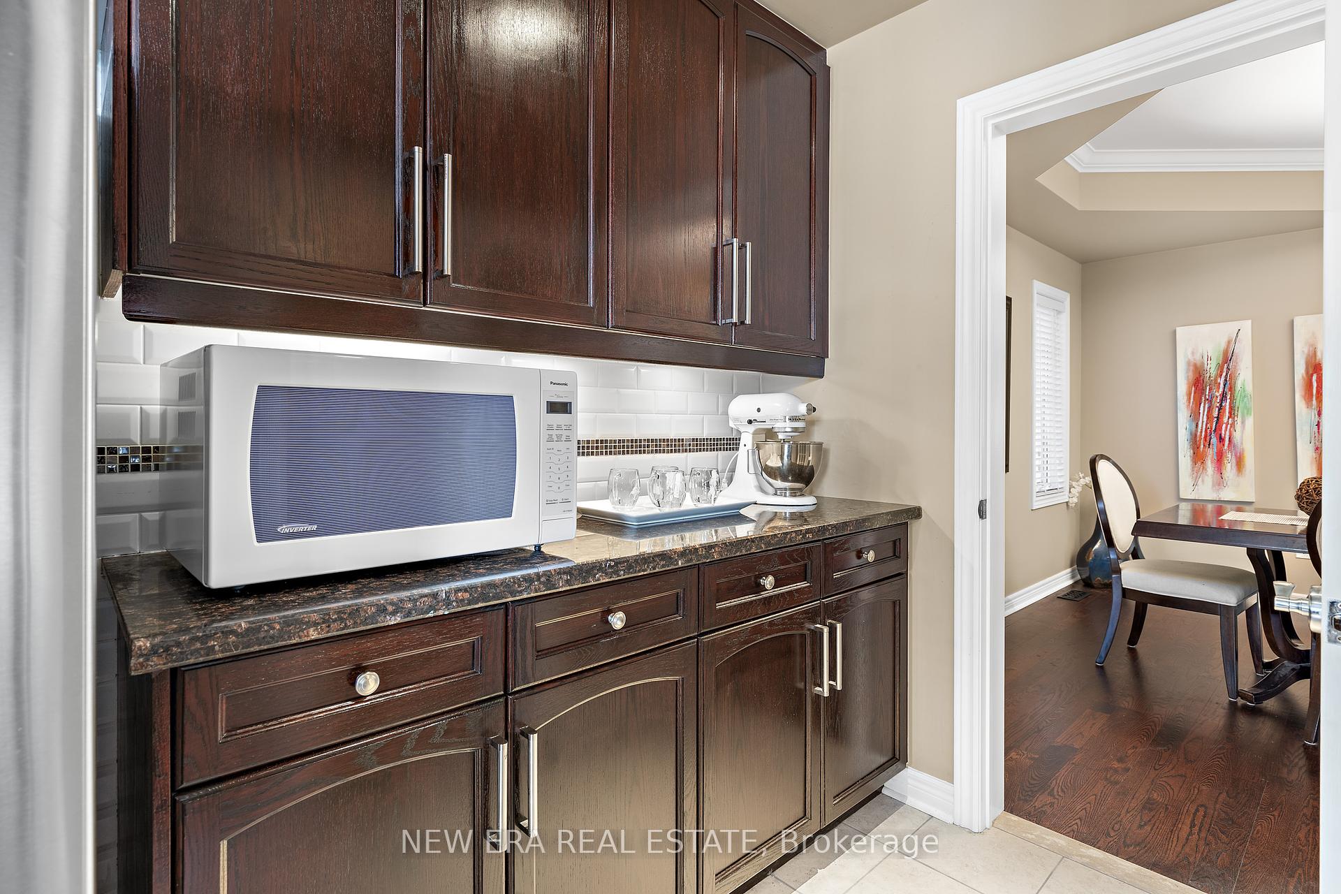 6751 Tattinger Ave, Mississauga, ON L5W1P4 | 4 Bedroom 4 Bathroom Detached House | Image 16