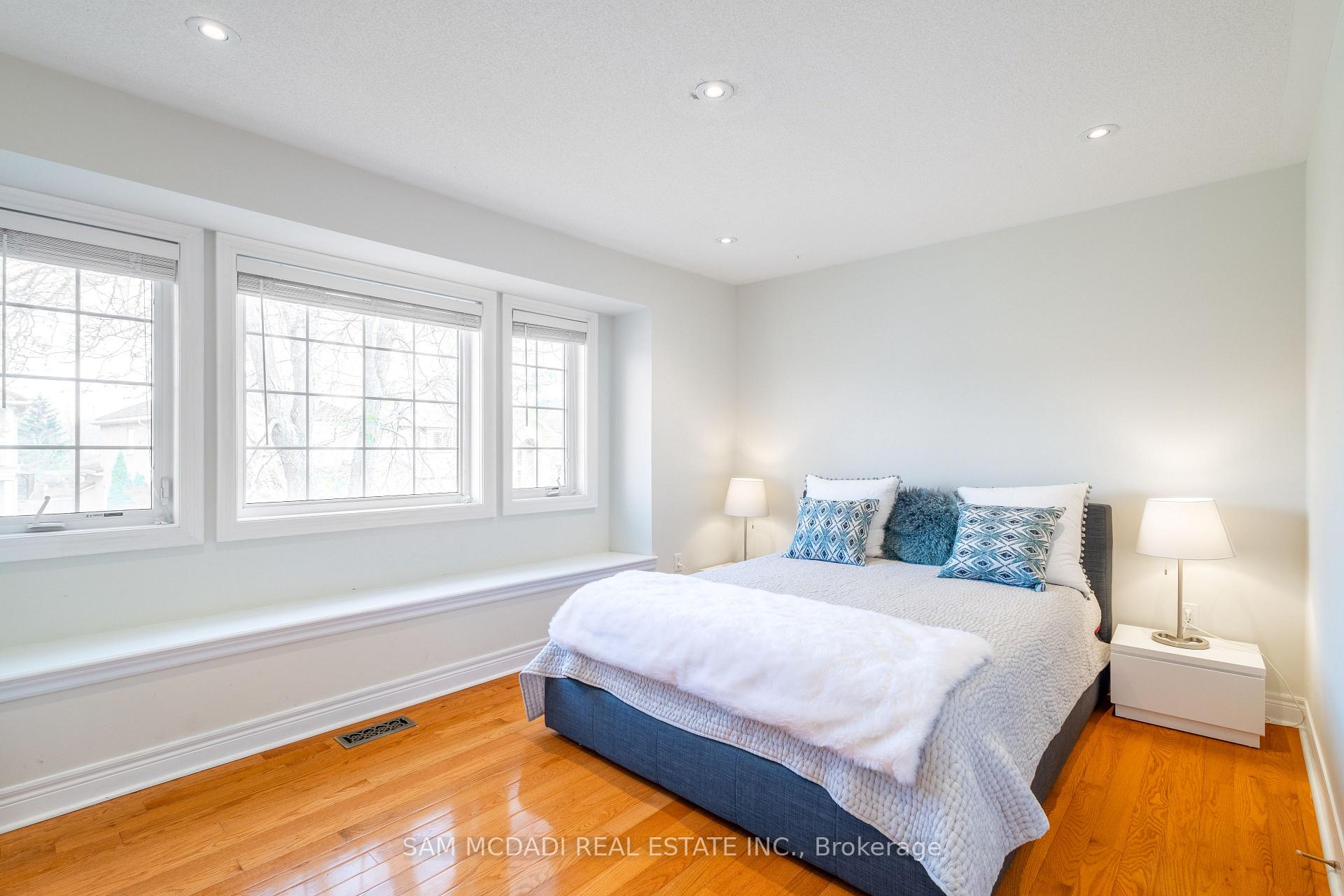 6844 Golden Hills Way, Mississauga, ON L5W1P3 | 4 Bedroom 5 Bathroom Detached House | Image 23