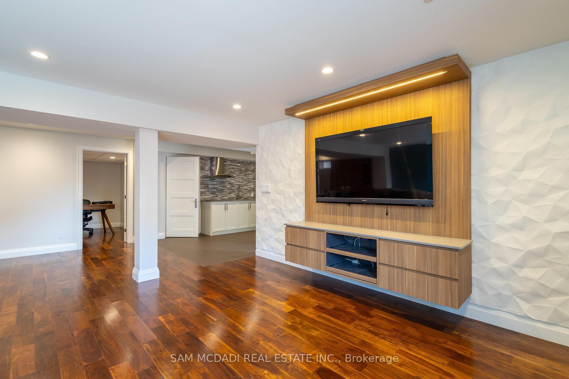 6844 Golden Hills Way, Mississauga, ON L5W1P3 | 4 Bedroom 5 Bathroom Detached House | Image 33