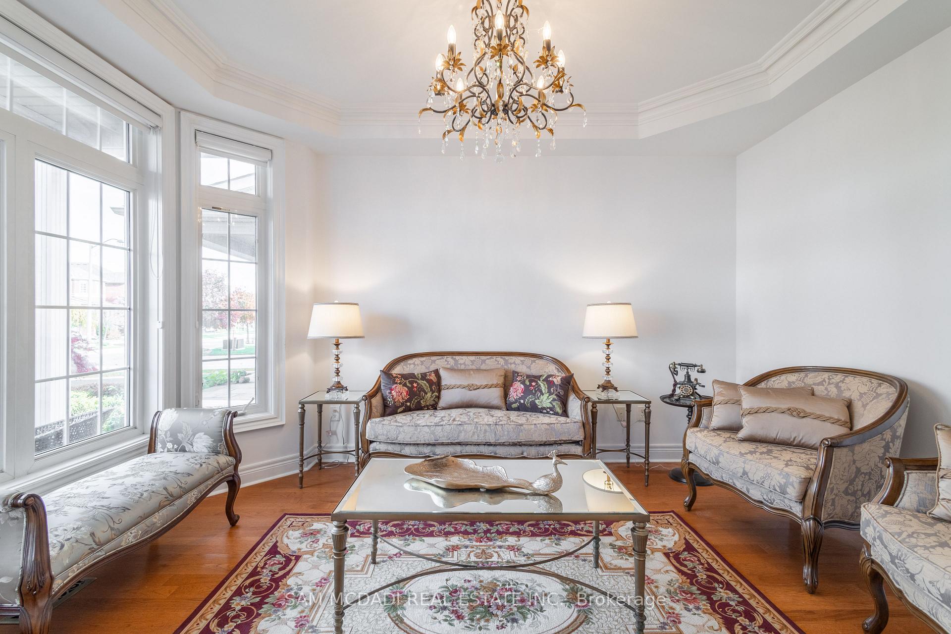 6844 Golden Hills Way, Mississauga, ON L5W1P3 | 4 Bedroom 5 Bathroom Detached House | Image 4