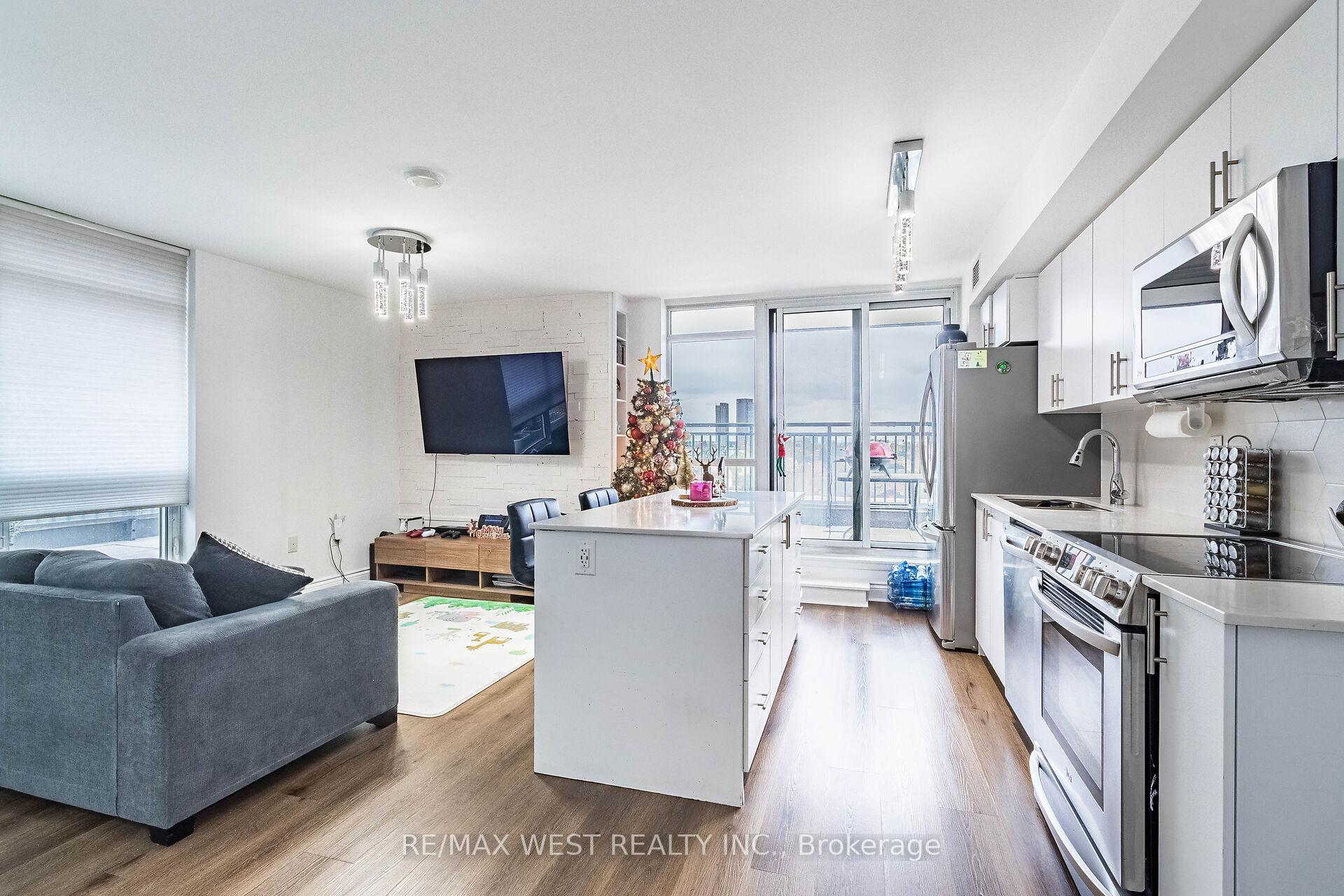 #730 - 36 Via Bagnato Ave, Toronto, ON M6A0B7 | 3 Bedroom 2 Bathroom Condo Apt | Image 4