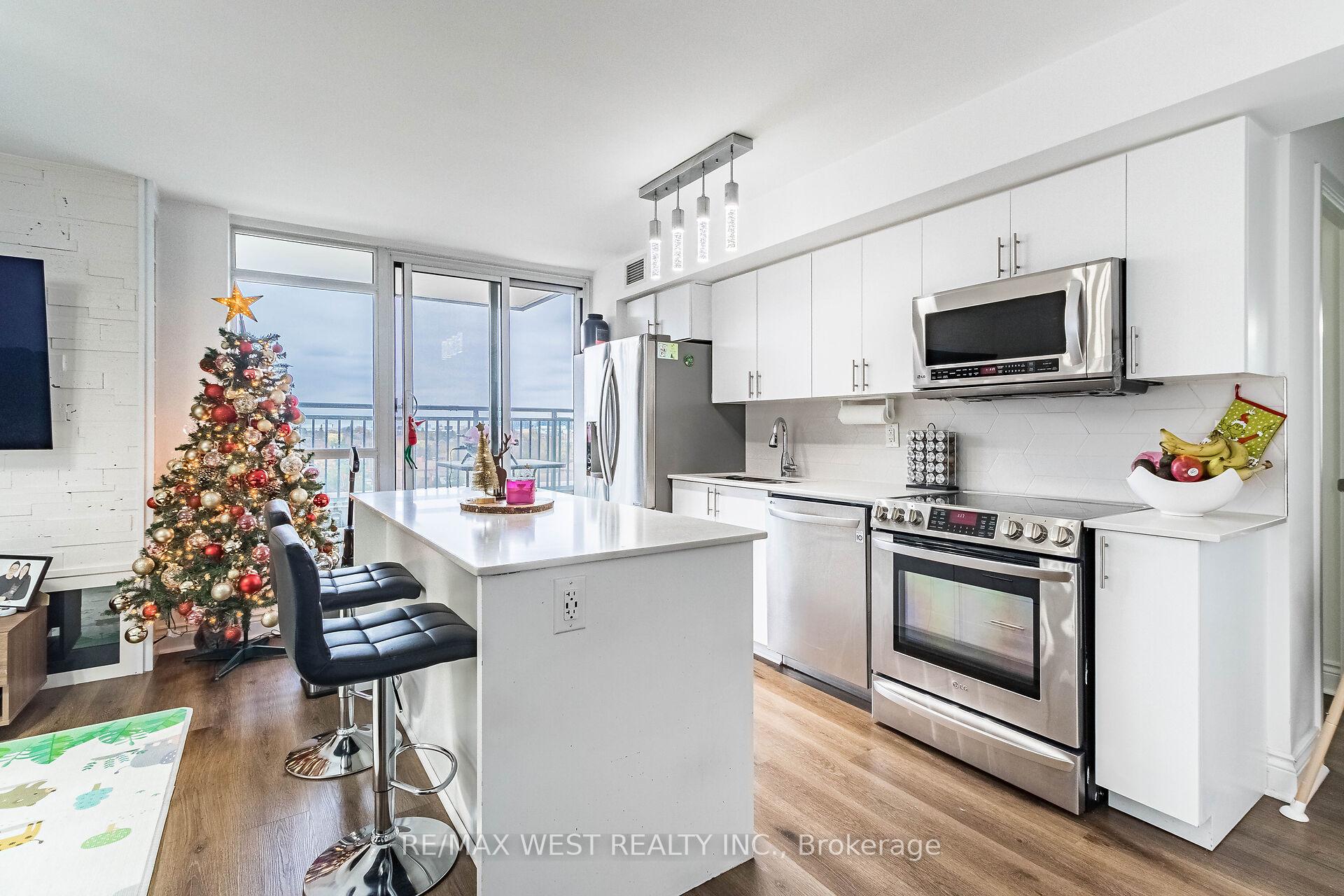 #730 - 36 Via Bagnato Ave, Toronto, ON M6A0B7 | 3 Bedroom 2 Bathroom Condo Apt | Image 6