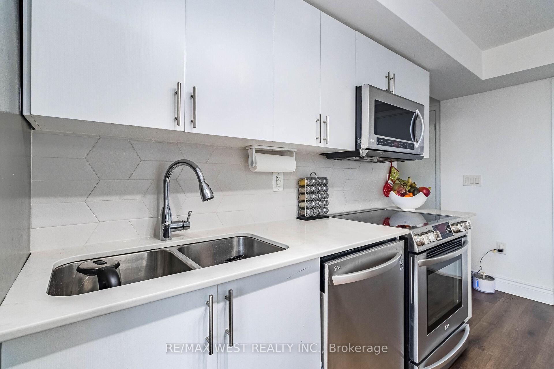 #730 - 36 Via Bagnato Ave, Toronto, ON M6A0B7 | 3 Bedroom 2 Bathroom Condo Apt | Image 8