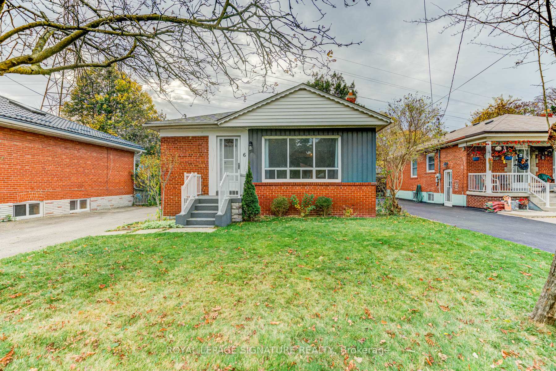 6 Bonnyview Dr, Toronto, ON M8Y3G6 | 3 Bedroom 2 Bathroom Detached House | Image 1