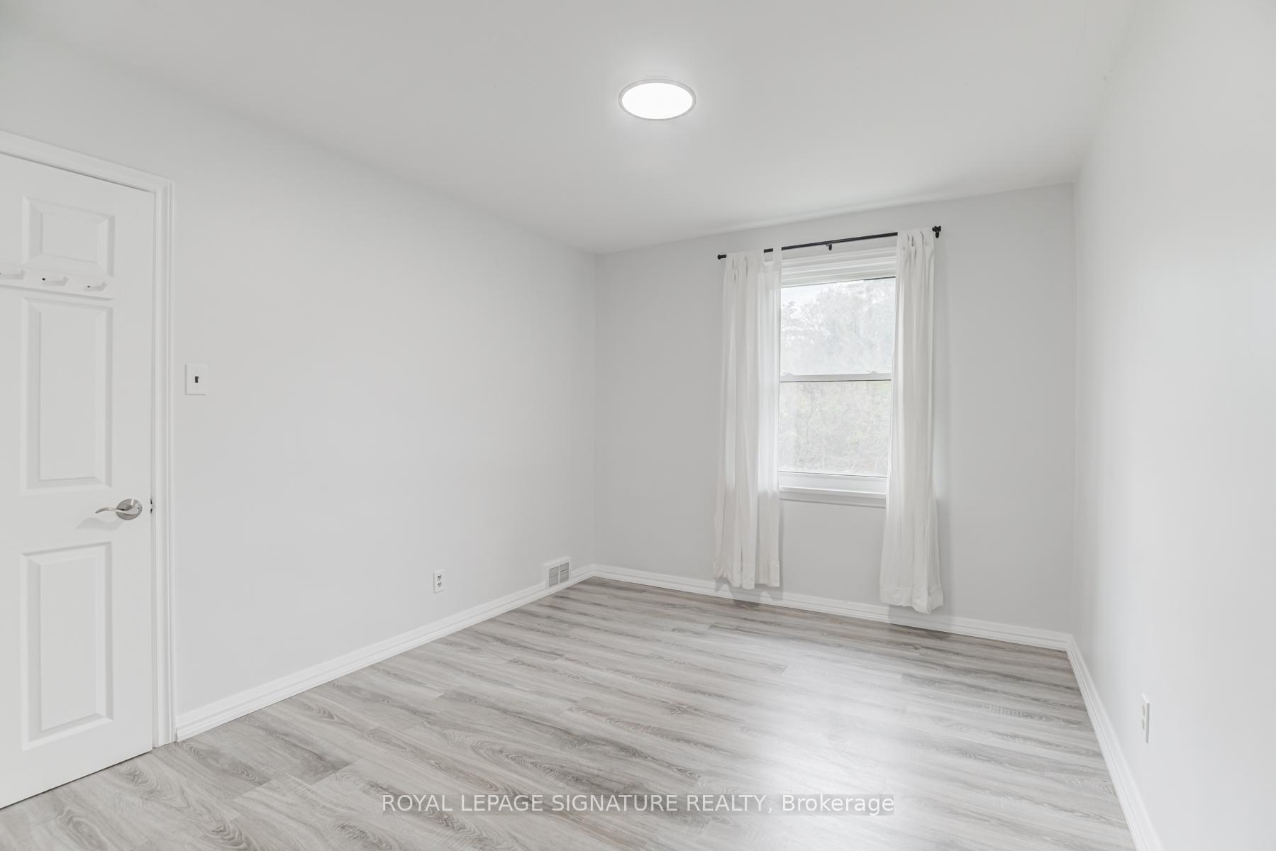 6 Bonnyview Dr, Toronto, ON M8Y3G6 | 3 Bedroom 2 Bathroom Detached House | Image 17