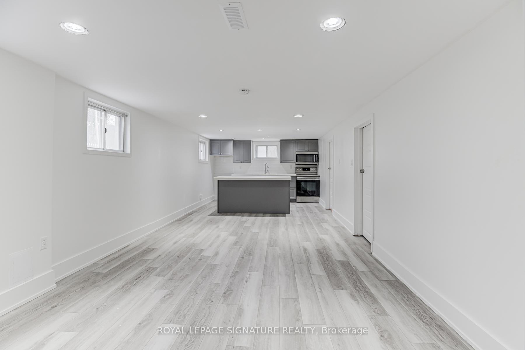 6 Bonnyview Dr, Toronto, ON M8Y3G6 | 3 Bedroom 2 Bathroom Detached House | Image 24