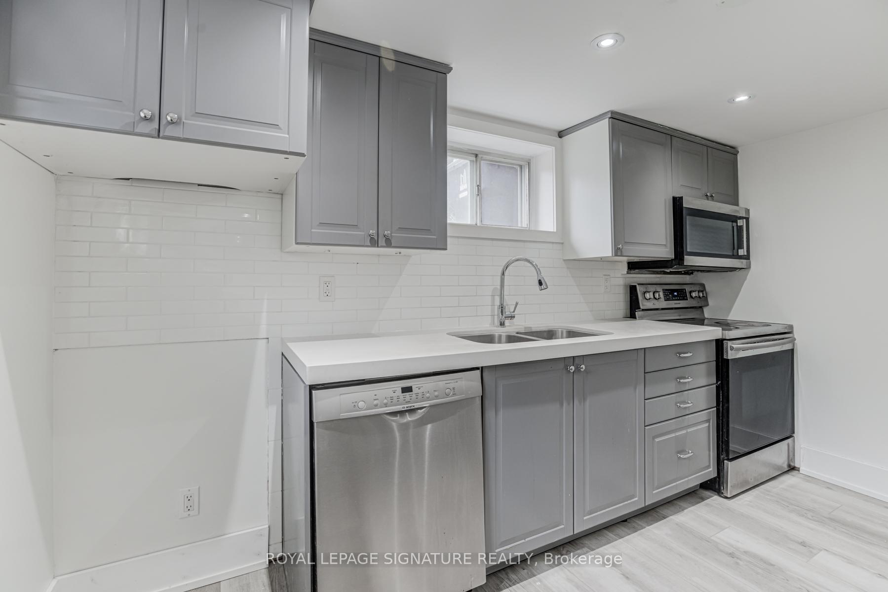 6 Bonnyview Dr, Toronto, ON M8Y3G6 | 3 Bedroom 2 Bathroom Detached House | Image 29