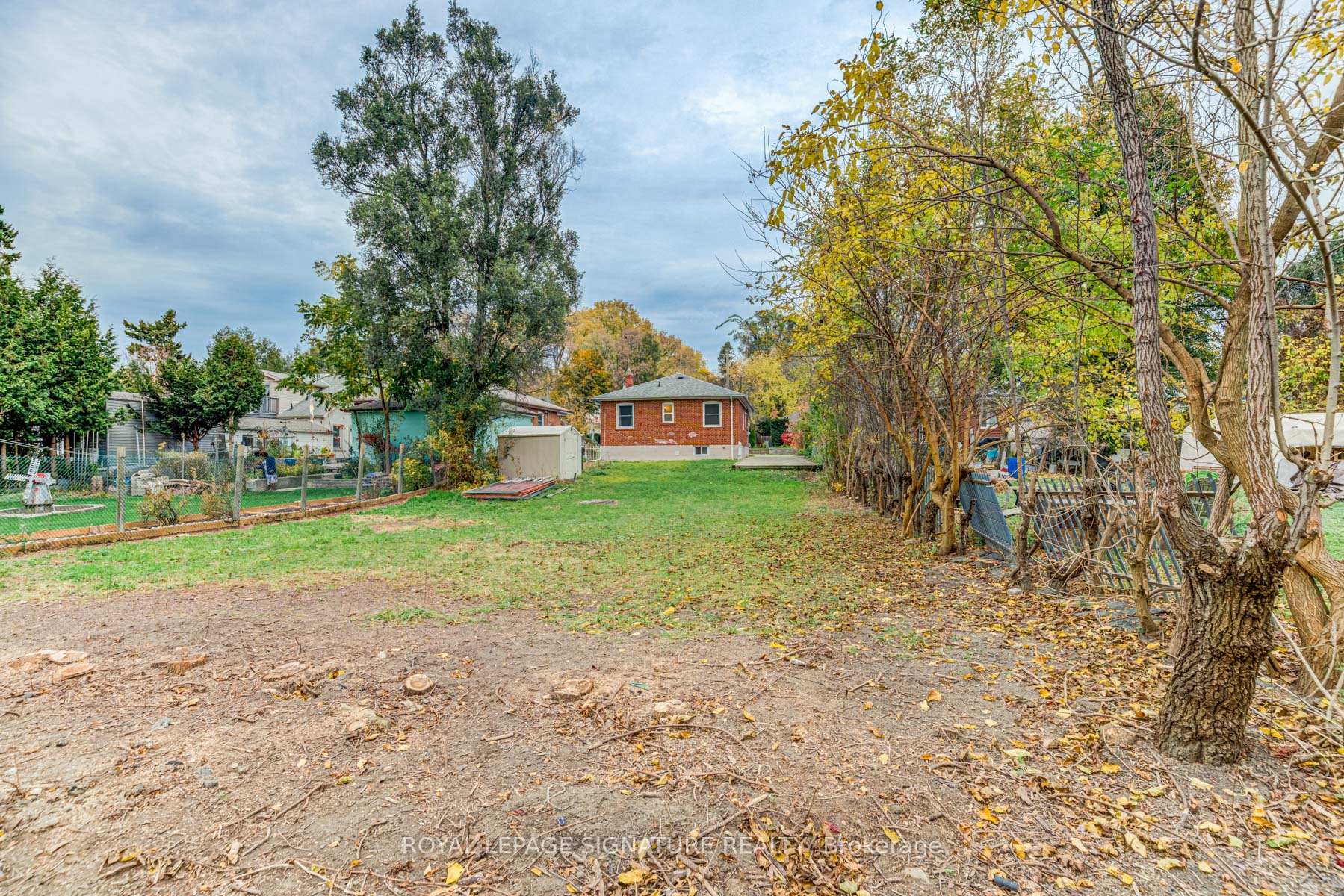 6 Bonnyview Dr, Toronto, ON M8Y3G6 | 3 Bedroom 2 Bathroom Detached House | Image 38