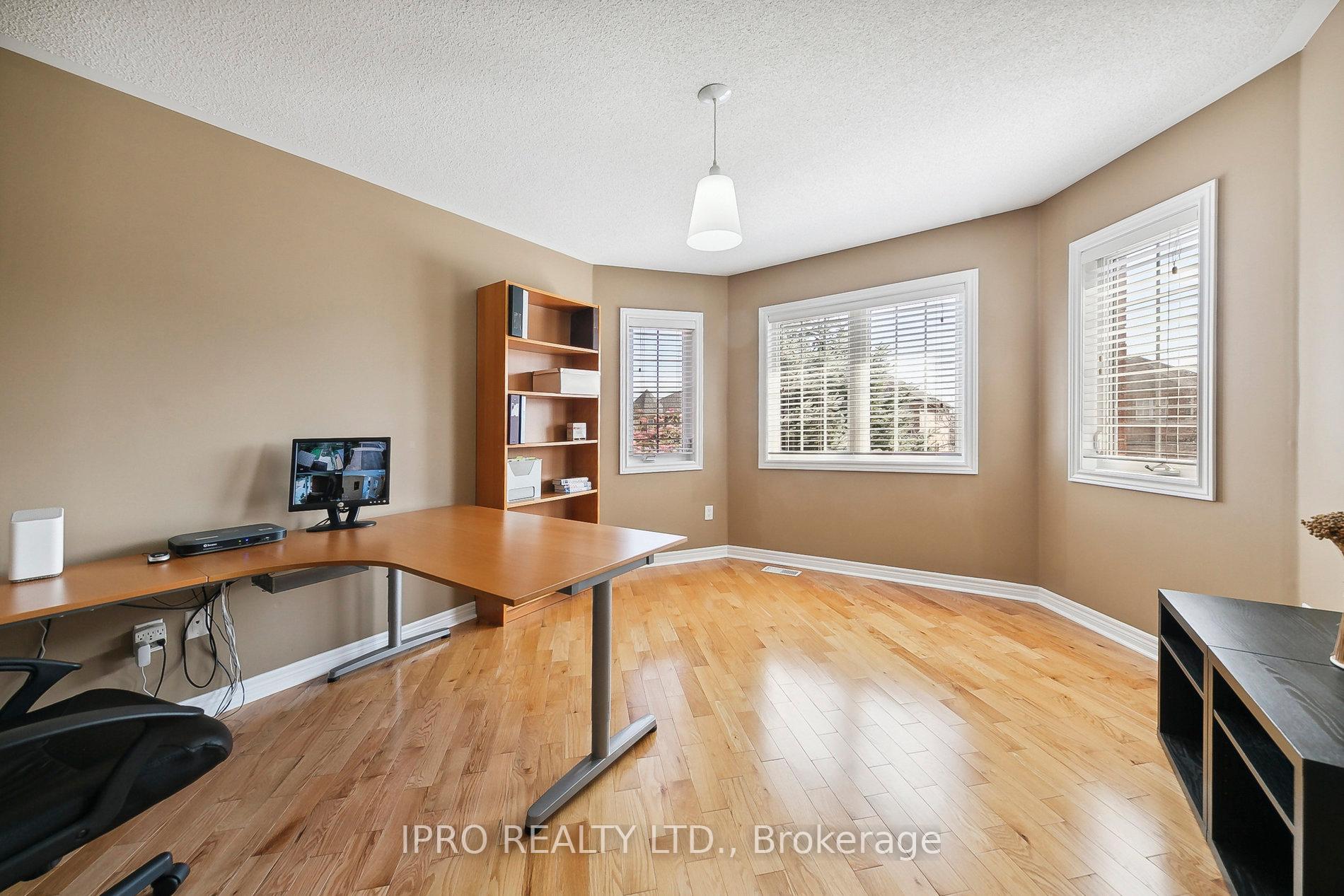 6829 Golden Hills Way, Mississauga, ON L5W1P3 | 4 Bedroom 4 Bathroom Detached House | Image 20