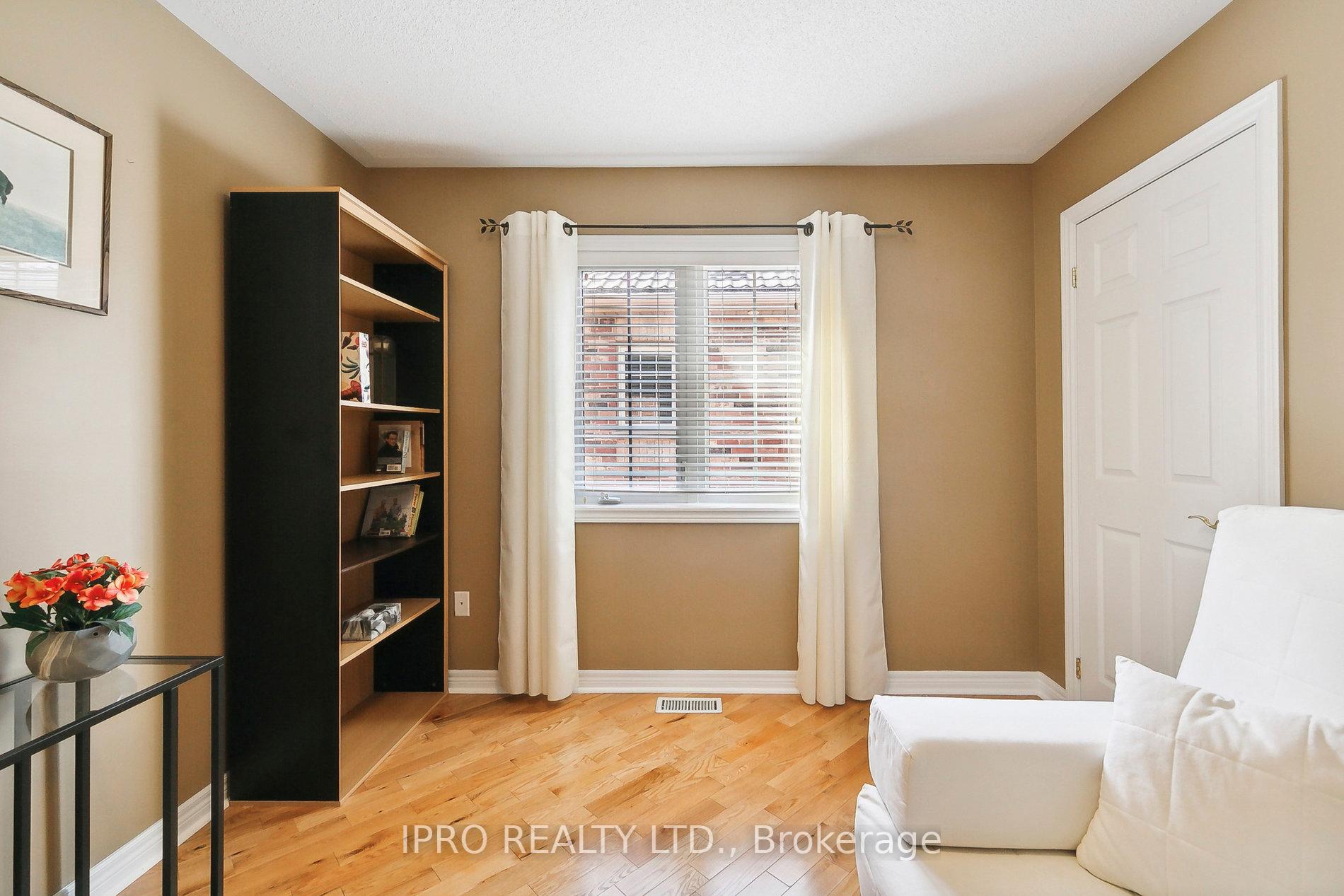 6829 Golden Hills Way, Mississauga, ON L5W1P3 | 4 Bedroom 4 Bathroom Detached House | Image 23