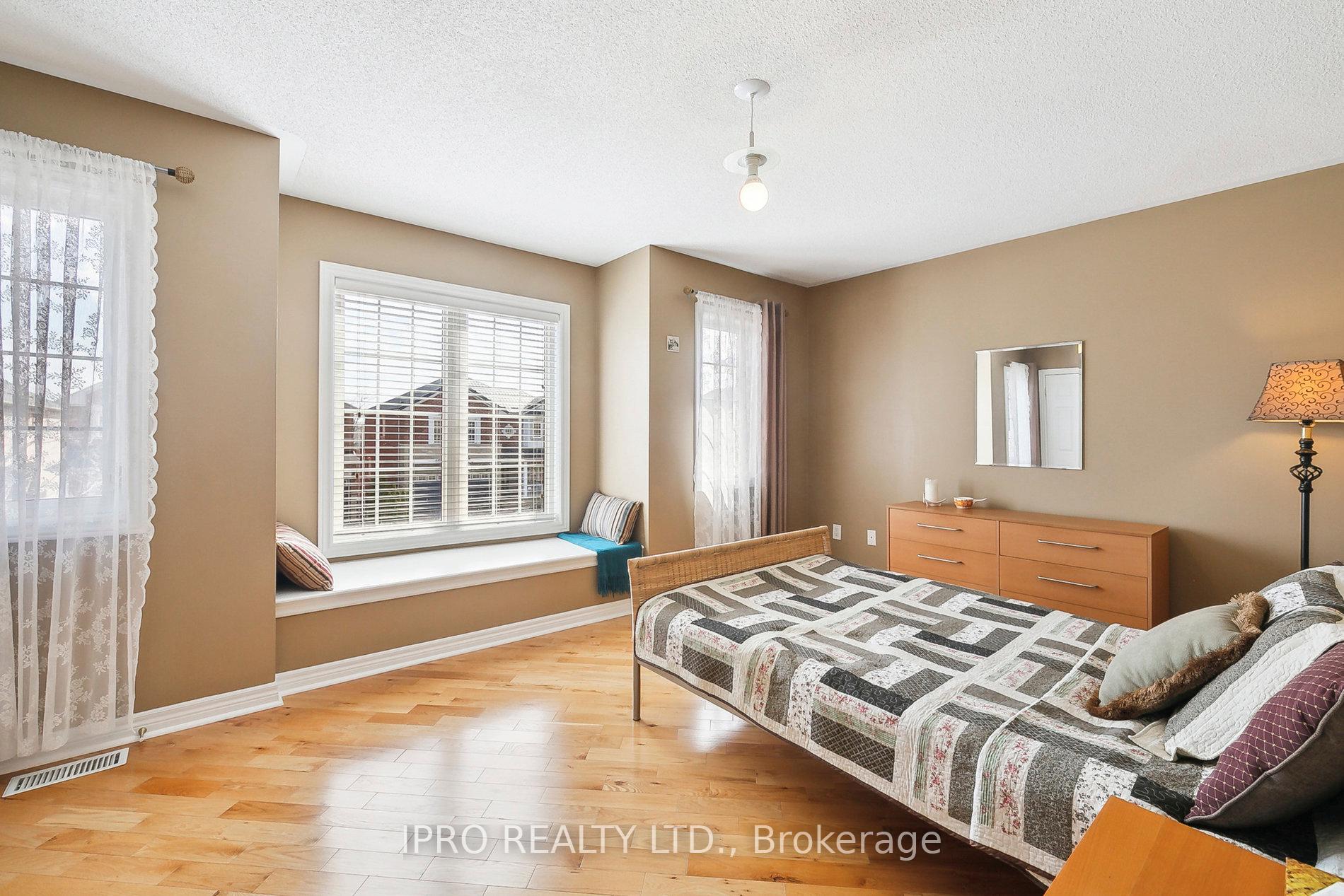 6829 Golden Hills Way, Mississauga, ON L5W1P3 | 4 Bedroom 4 Bathroom Detached House | Image 25