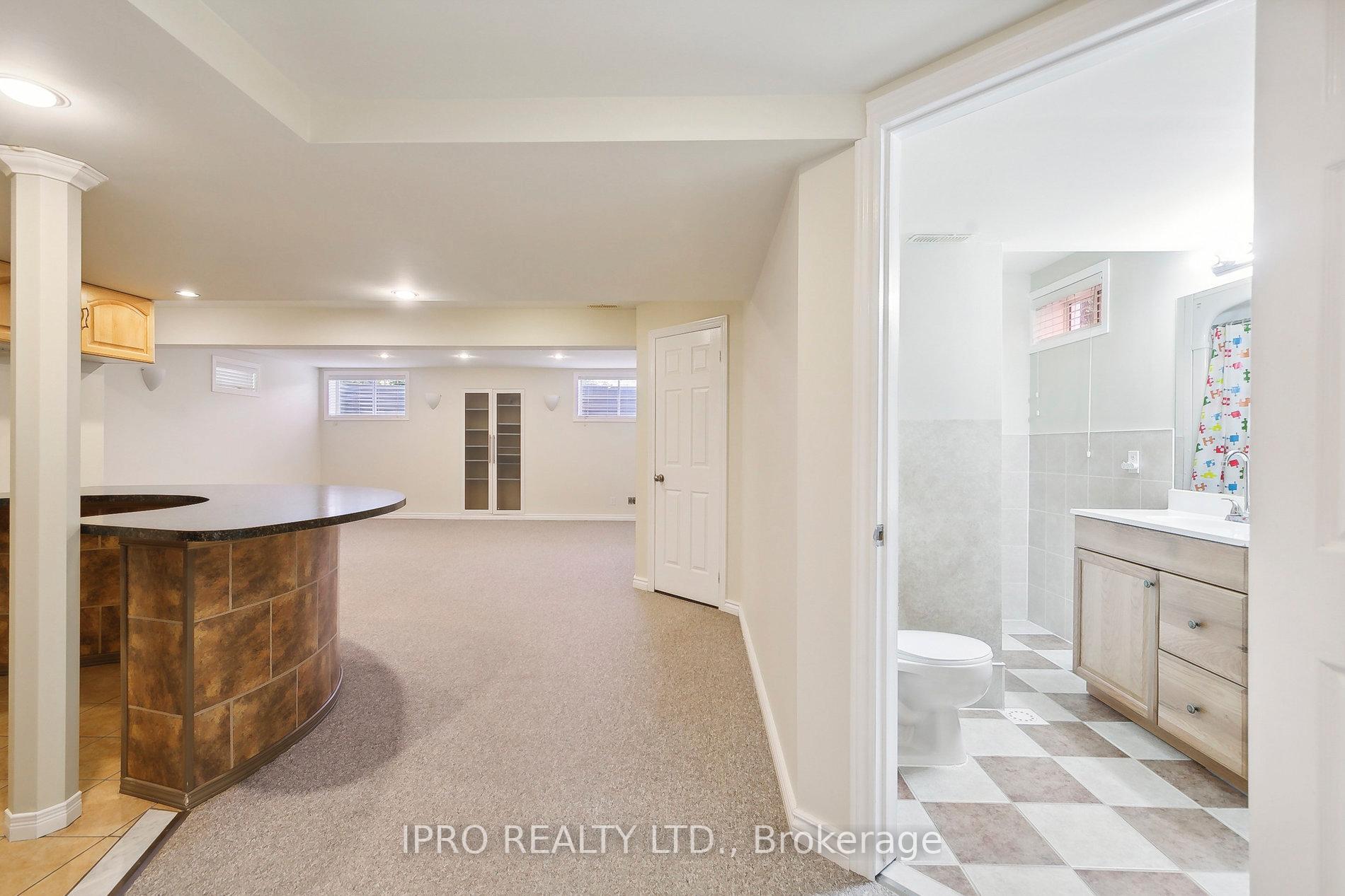 6829 Golden Hills Way, Mississauga, ON L5W1P3 | 4 Bedroom 4 Bathroom Detached House | Image 34