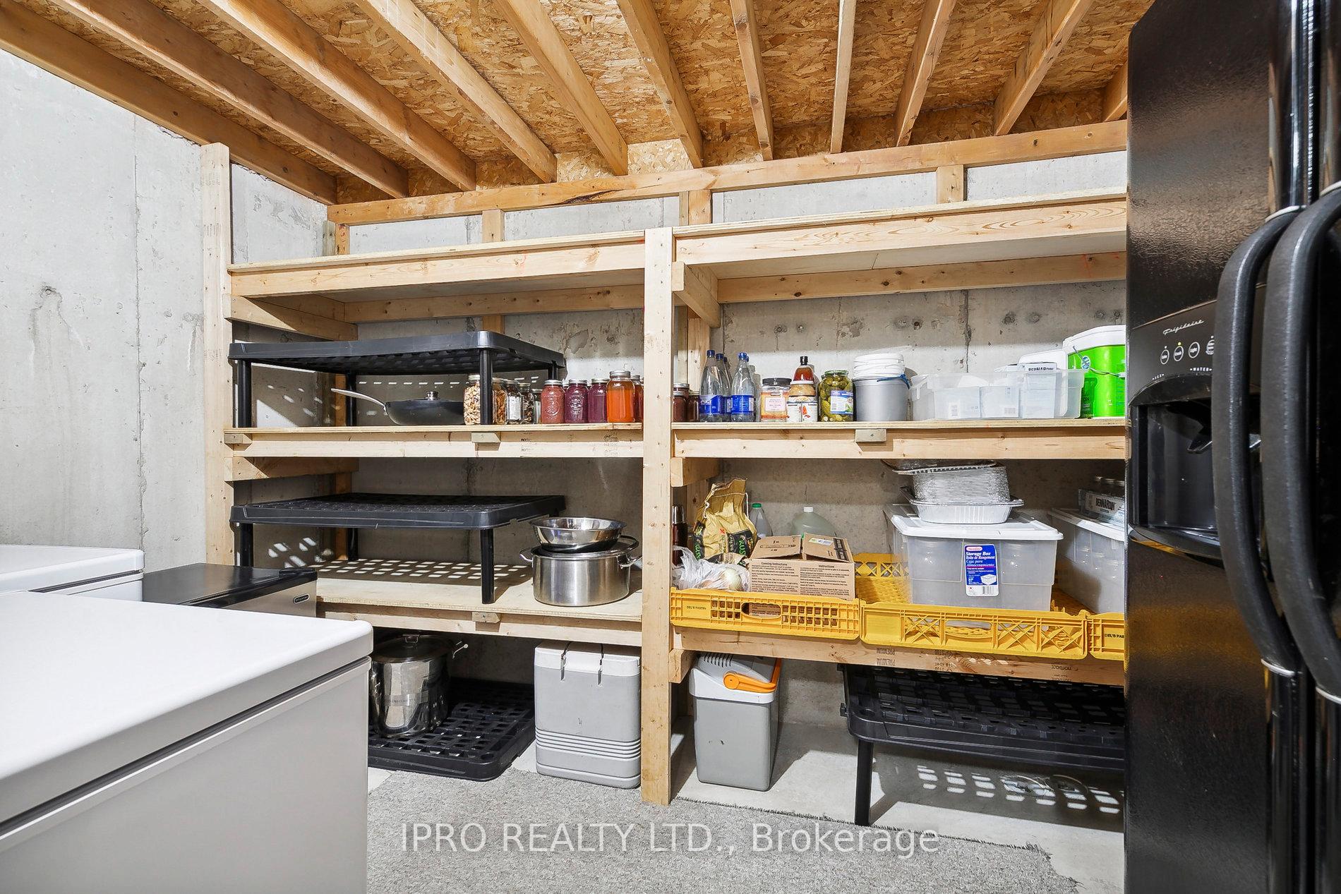 6829 Golden Hills Way, Mississauga, ON L5W1P3 | 4 Bedroom 4 Bathroom Detached House | Image 36