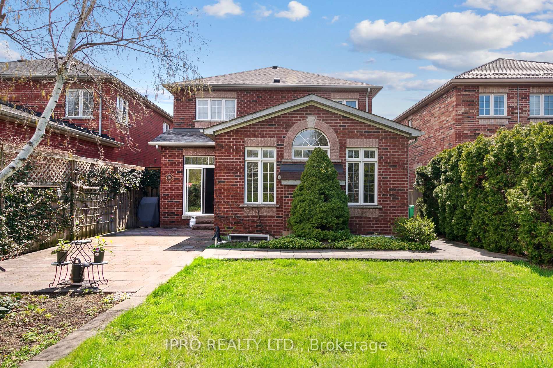 6829 Golden Hills Way, Mississauga, ON L5W1P3 | 4 Bedroom 4 Bathroom Detached House | Image 40