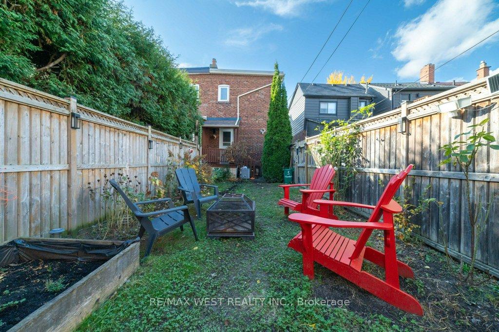 3 Chambers Ave, Toronto, ON M6N3L8 | 3 Bedroom 1 Bathroom Semi-Detached House | Image 28
