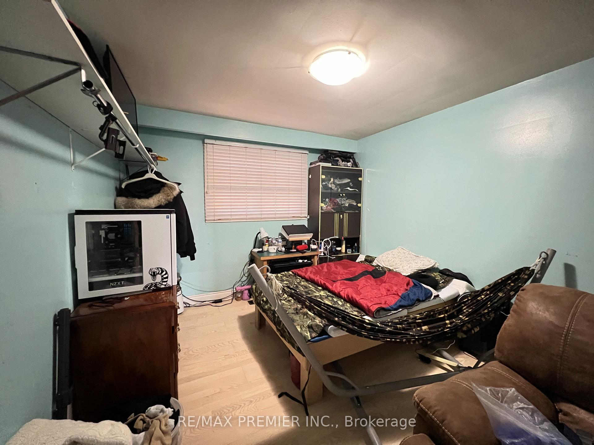 26 Thurrock Rd, Toronto, ON M3L1P6 | 3 Bedroom 2 Bathroom Semi-Detached House | Image 11