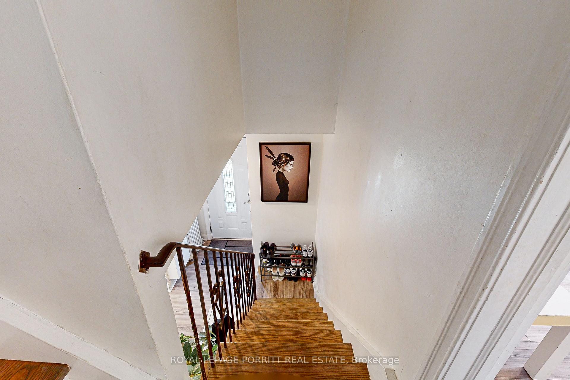 110 Prince Edward Dr S, Toronto, ON M8Y3V9 | 3 Bedroom 2 Bathroom Detached House | Image 16