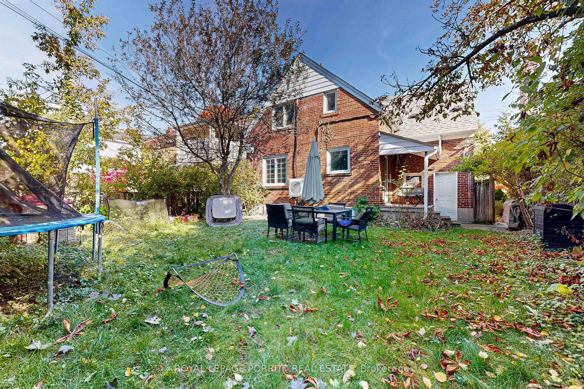 110 Prince Edward Dr S, Toronto, ON M8Y3V9 | 3 Bedroom 2 Bathroom Detached House | Image 24