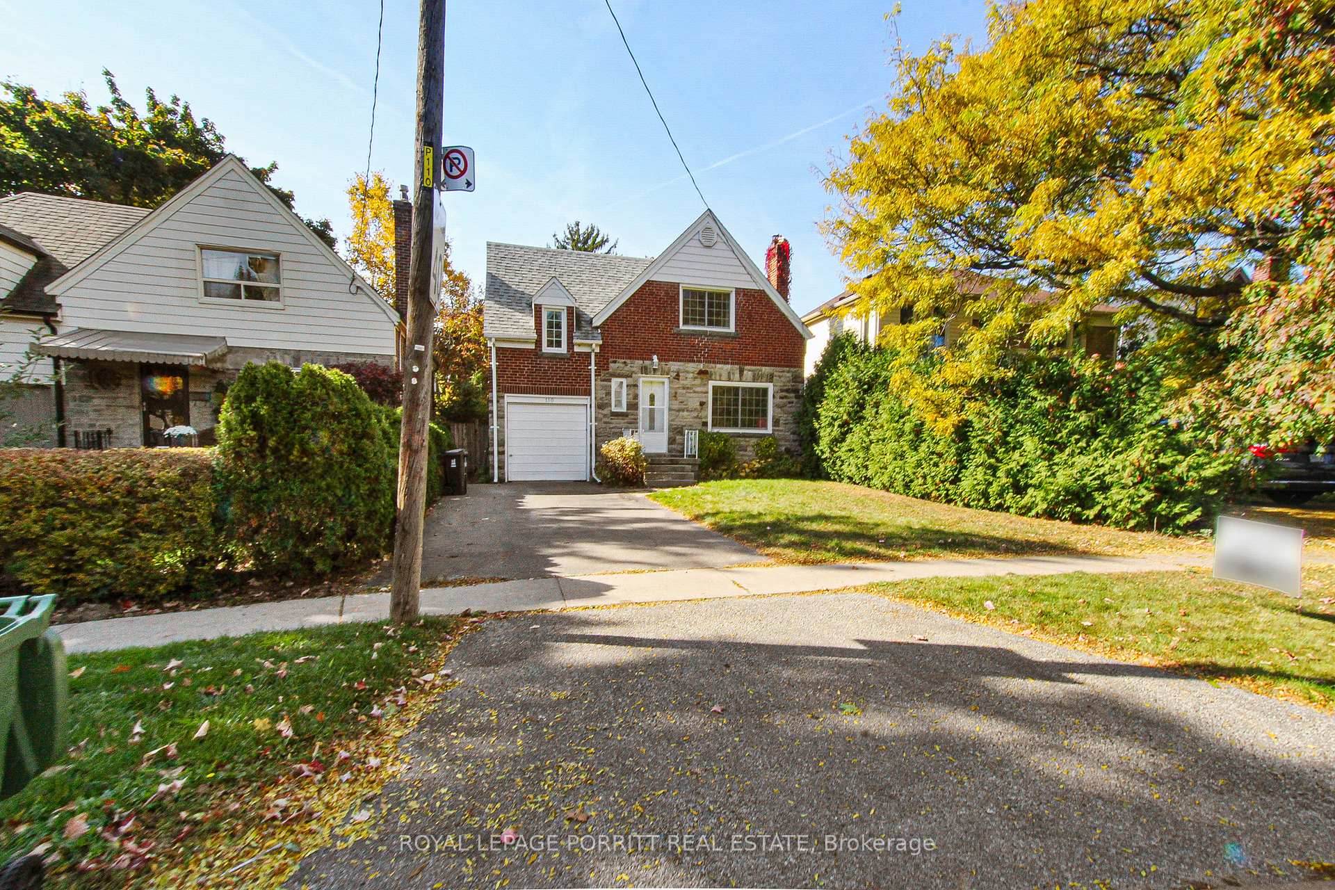 110 Prince Edward Dr S, Toronto, ON M8Y3V9 | 3 Bedroom 2 Bathroom Detached House | Image 26