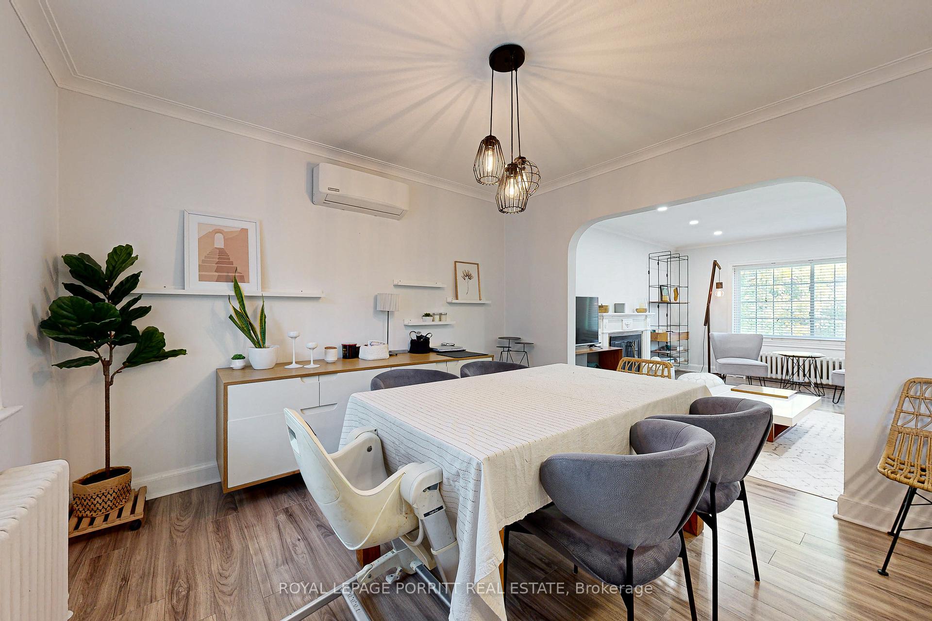 110 Prince Edward Dr S, Toronto, ON M8Y3V9 | 3 Bedroom 2 Bathroom Detached House | Image 6