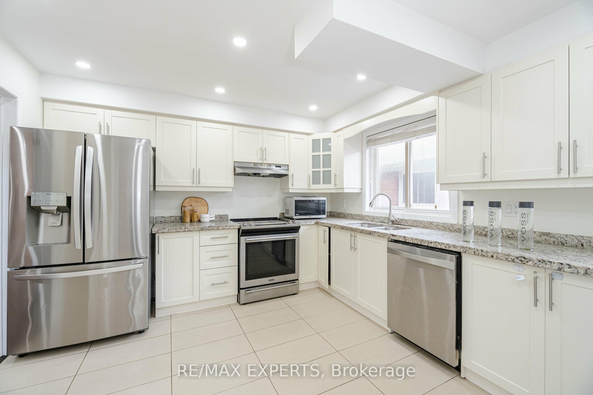 23 Benrubin Dr, Toronto, ON M9L2H3 | 3 Bedroom 3 Bathroom Semi-Detached House | Image 12