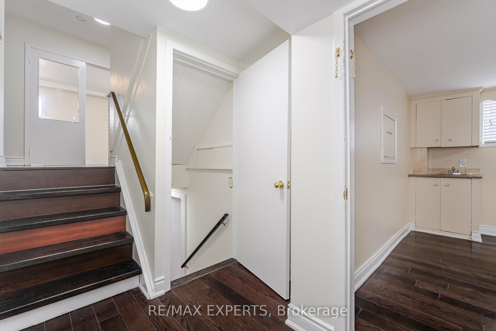 23 Benrubin Dr, Toronto, ON M9L2H3 | 3 Bedroom 3 Bathroom Semi-Detached House | Image 26
