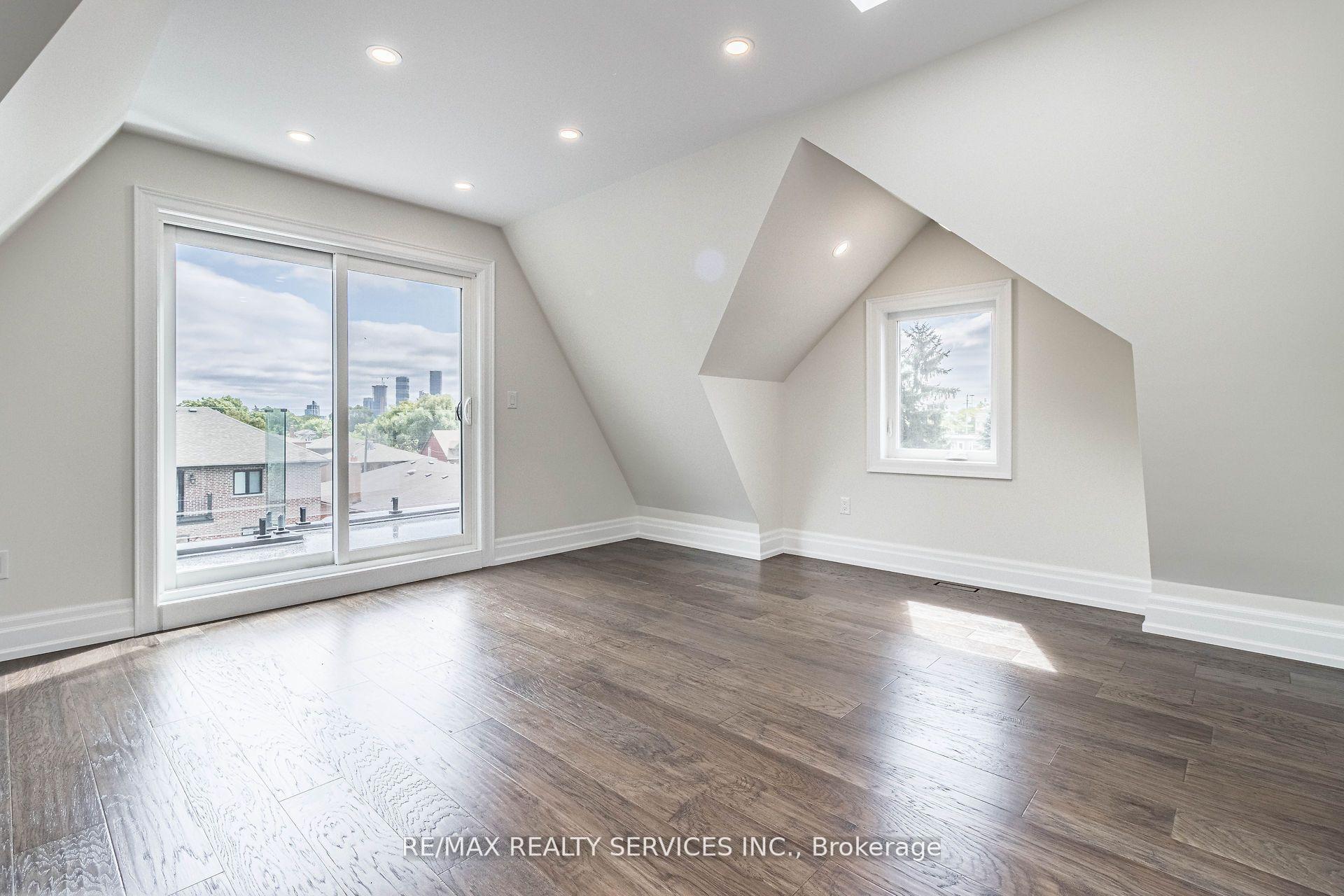 603 Royal York Rd, Toronto, ON M8Y2S8 | 4 Bedroom 5 Bathroom Detached House | Image 37