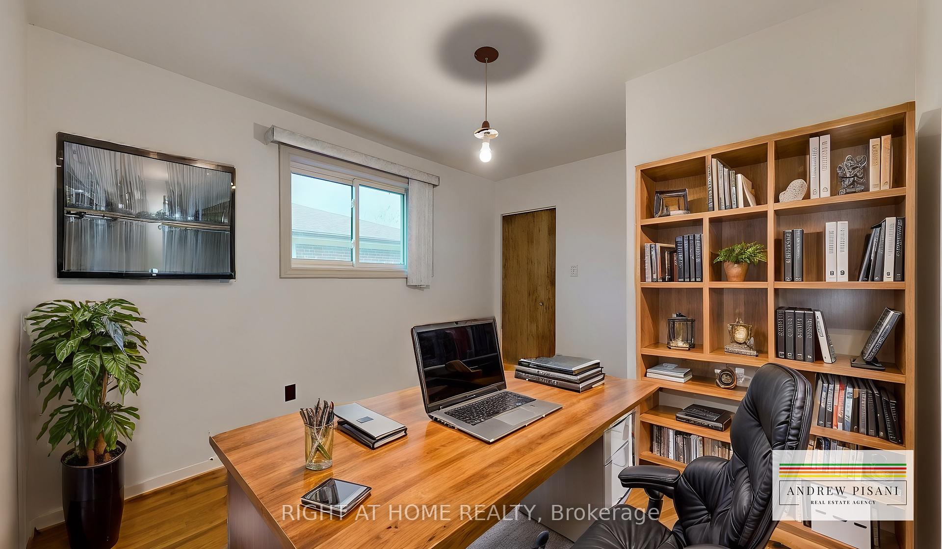 101 Elnathan Cres, Toronto, ON M9L2G2 | 3 Bedroom 2 Bathroom Semi-Detached House | Image 15