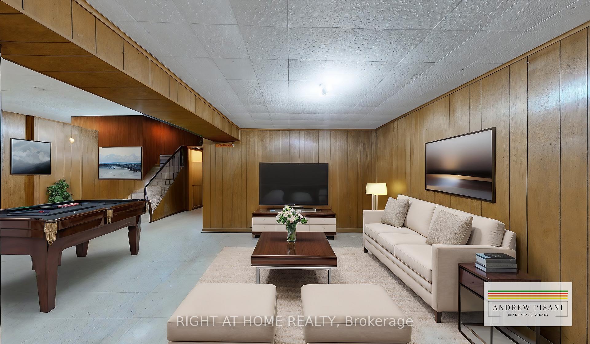 101 Elnathan Cres, Toronto, ON M9L2G2 | 3 Bedroom 2 Bathroom Semi-Detached House | Image 16