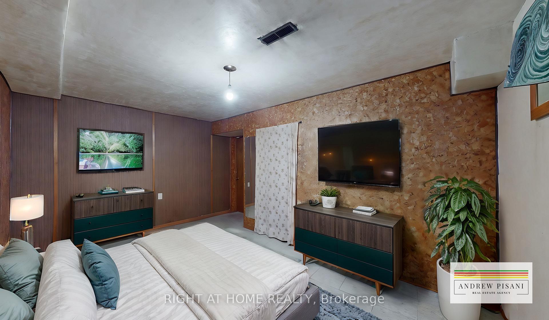 101 Elnathan Cres, Toronto, ON M9L2G2 | 3 Bedroom 2 Bathroom Semi-Detached House | Image 21