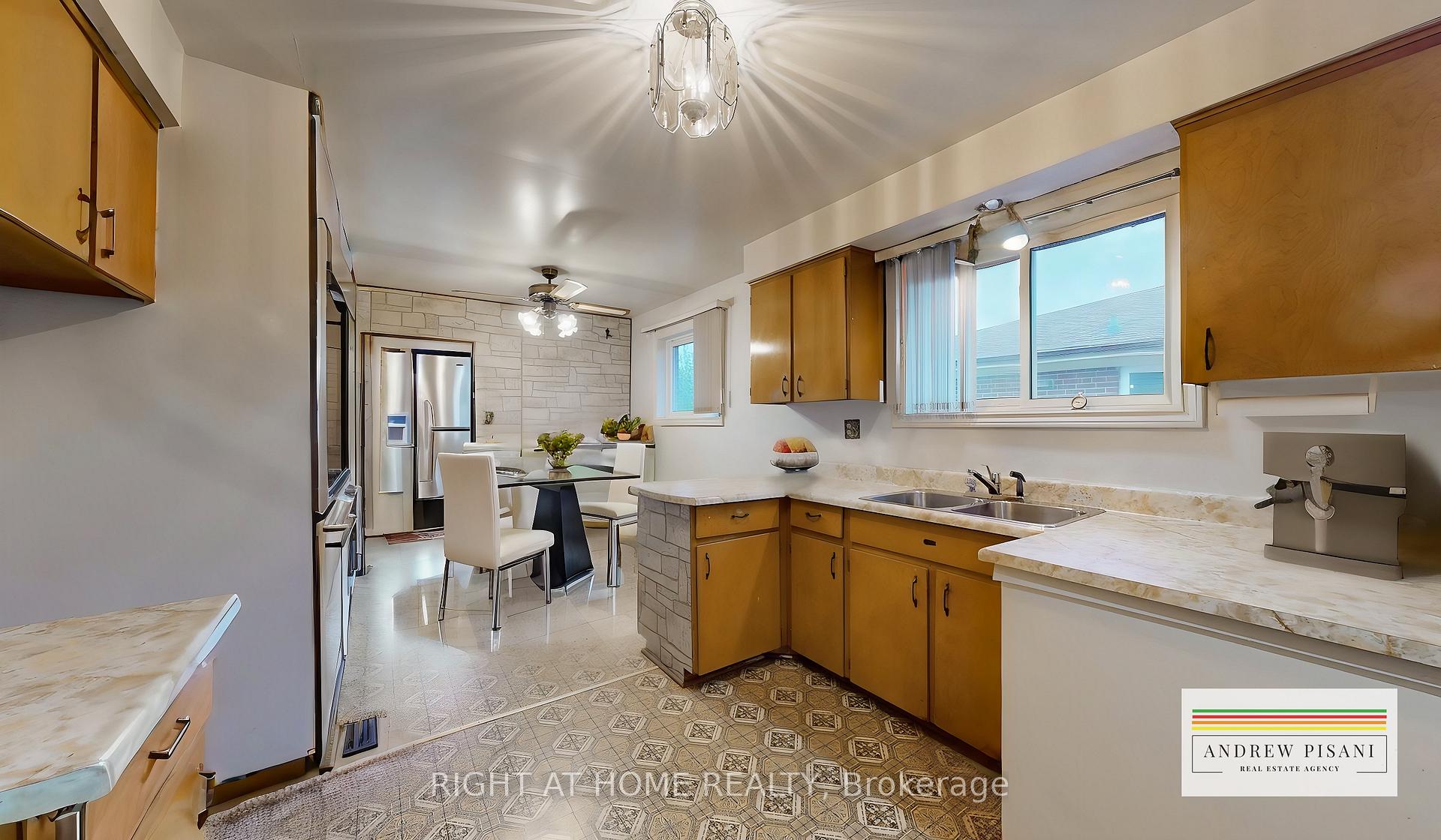 101 Elnathan Cres, Toronto, ON M9L2G2 | 3 Bedroom 2 Bathroom Semi-Detached House | Image 8