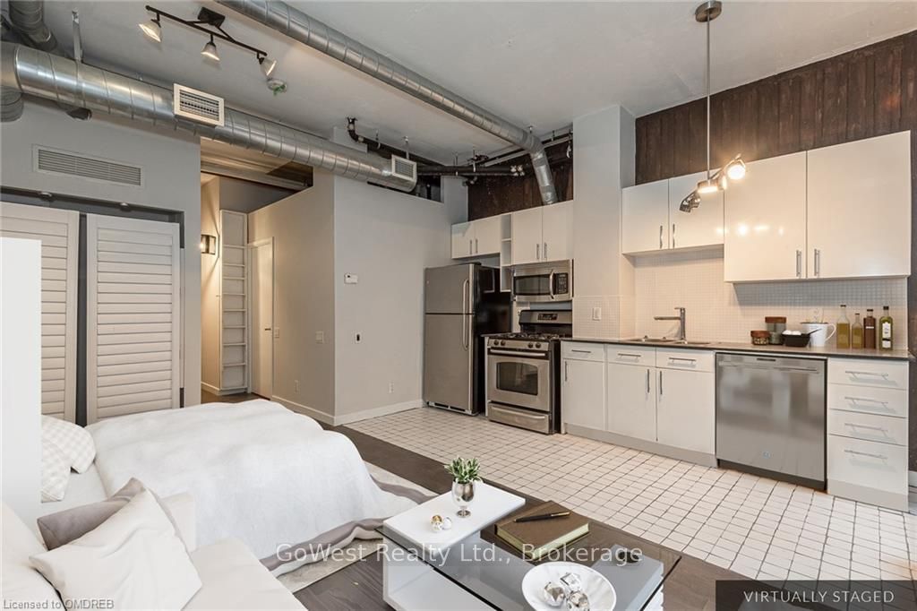 #201 - 369 SORAUREN Ave, Toronto, ON M6R3C2 | 1 Bedroom 1 Bathroom Condo Apt | Image 12