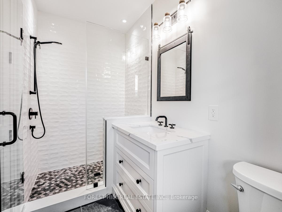 7089 Second Line W, Mississauga, ON L5W1A1 | 4 Bedroom 6 Bathroom Detached House | Image 18