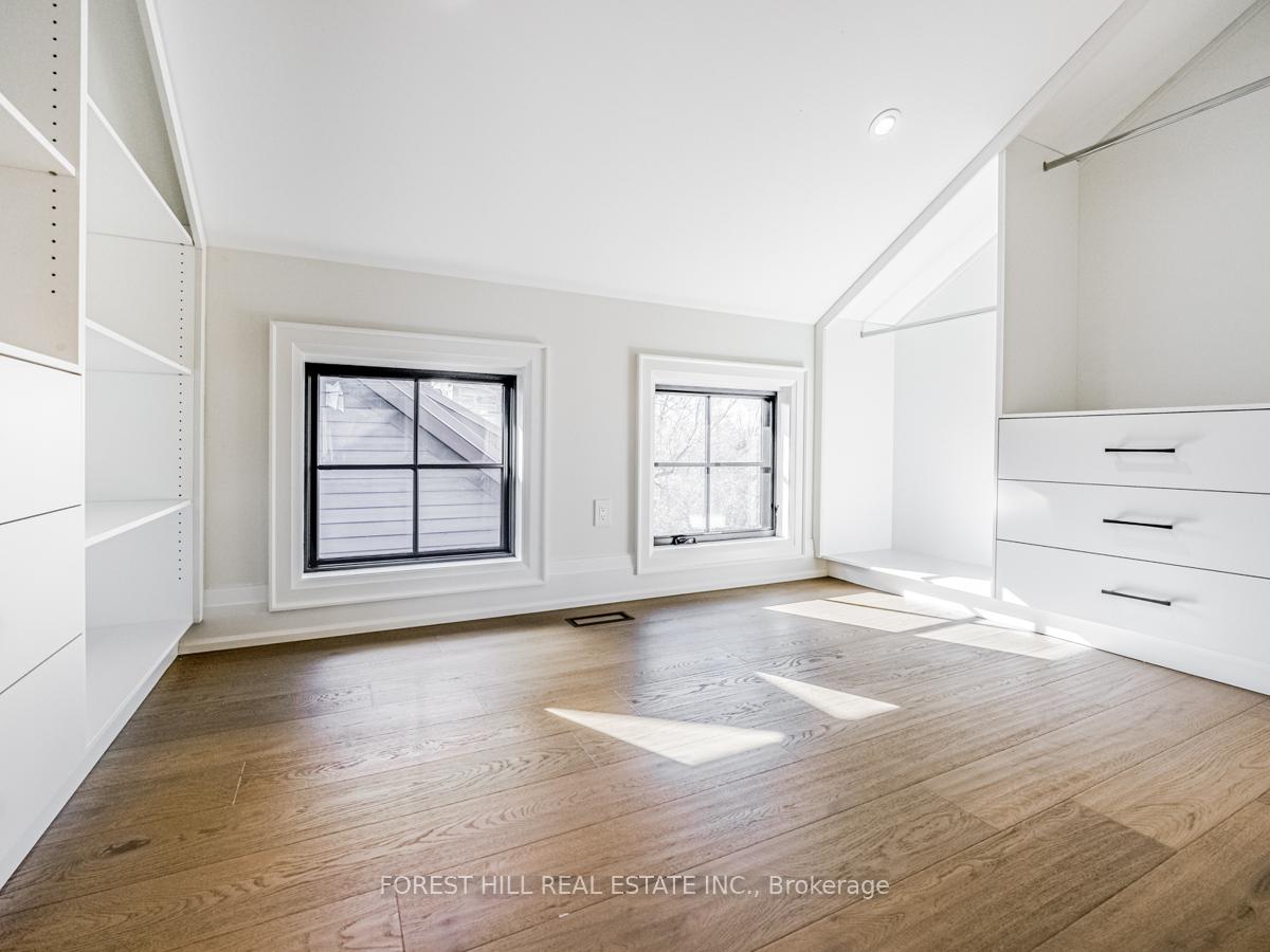 7089 Second Line W, Mississauga, ON L5W1A1 | 4 Bedroom 6 Bathroom Detached House | Image 24