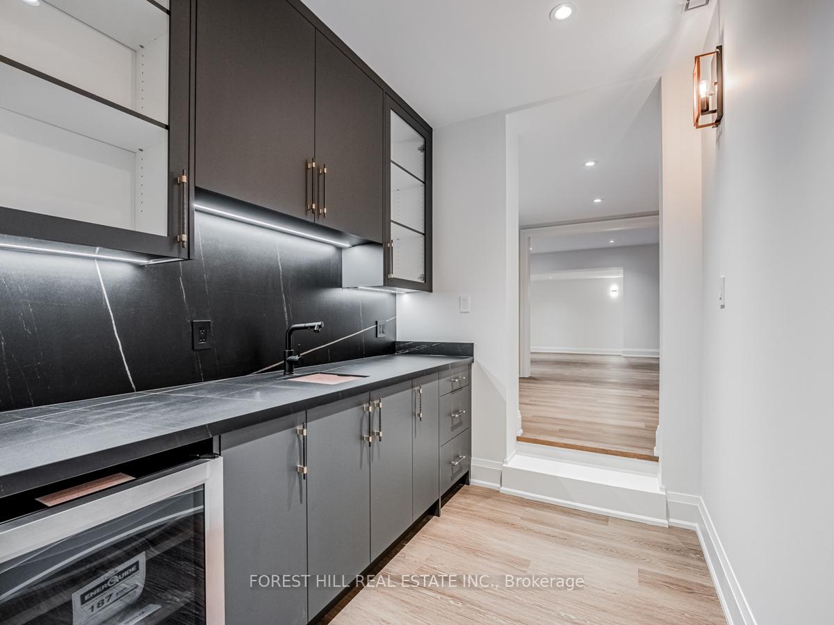 7089 Second Line W, Mississauga, ON L5W1A1 | 4 Bedroom 6 Bathroom Detached House | Image 34