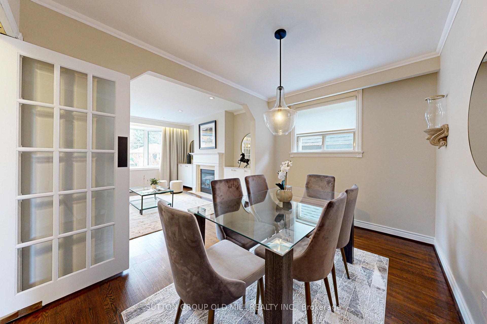 10 Lloyd Manor Rd, Toronto, ON M9B5H6 | 3 Bedroom 3 Bathroom Detached House | Image 10