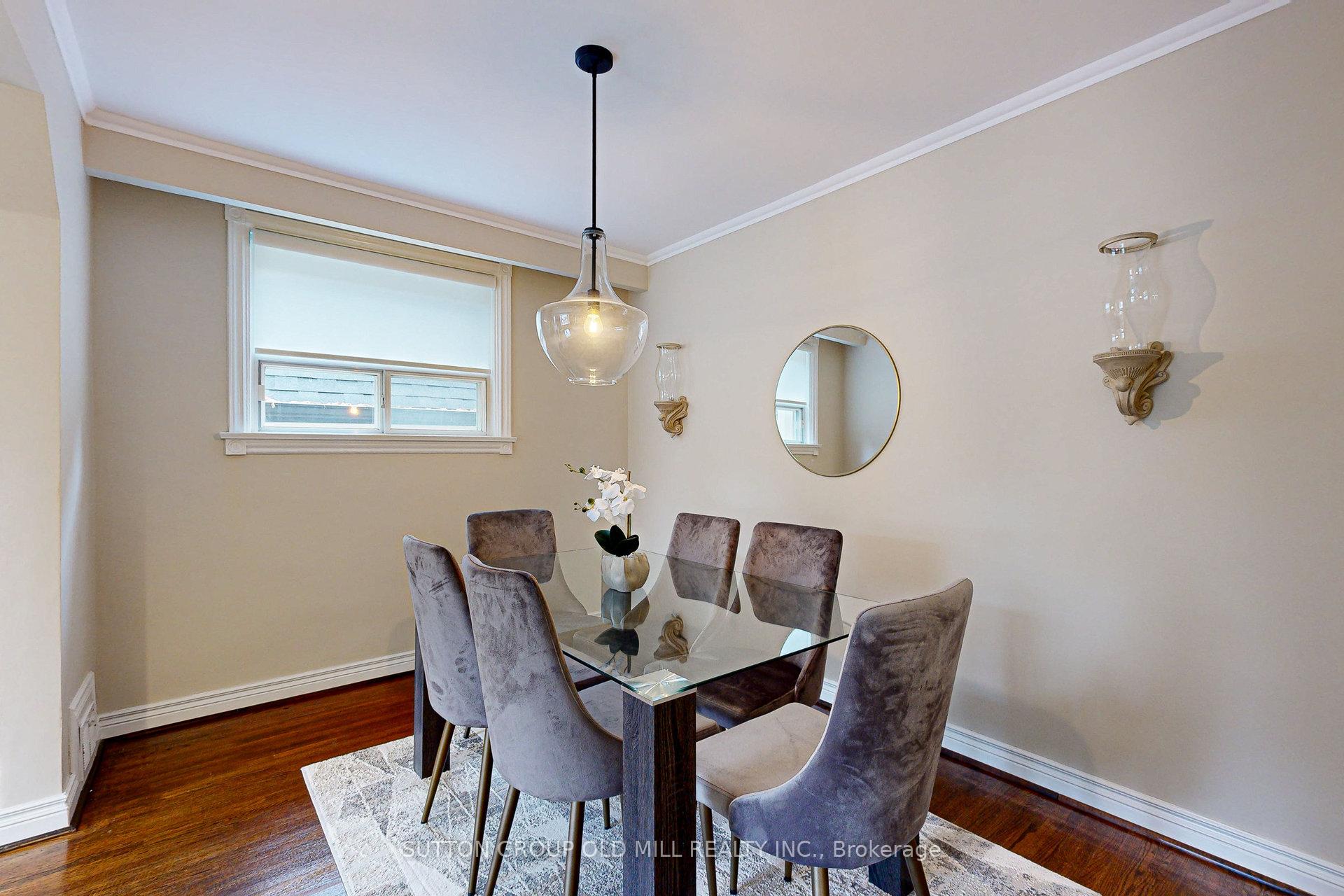 10 Lloyd Manor Rd, Toronto, ON M9B5H6 | 3 Bedroom 3 Bathroom Detached House | Image 11