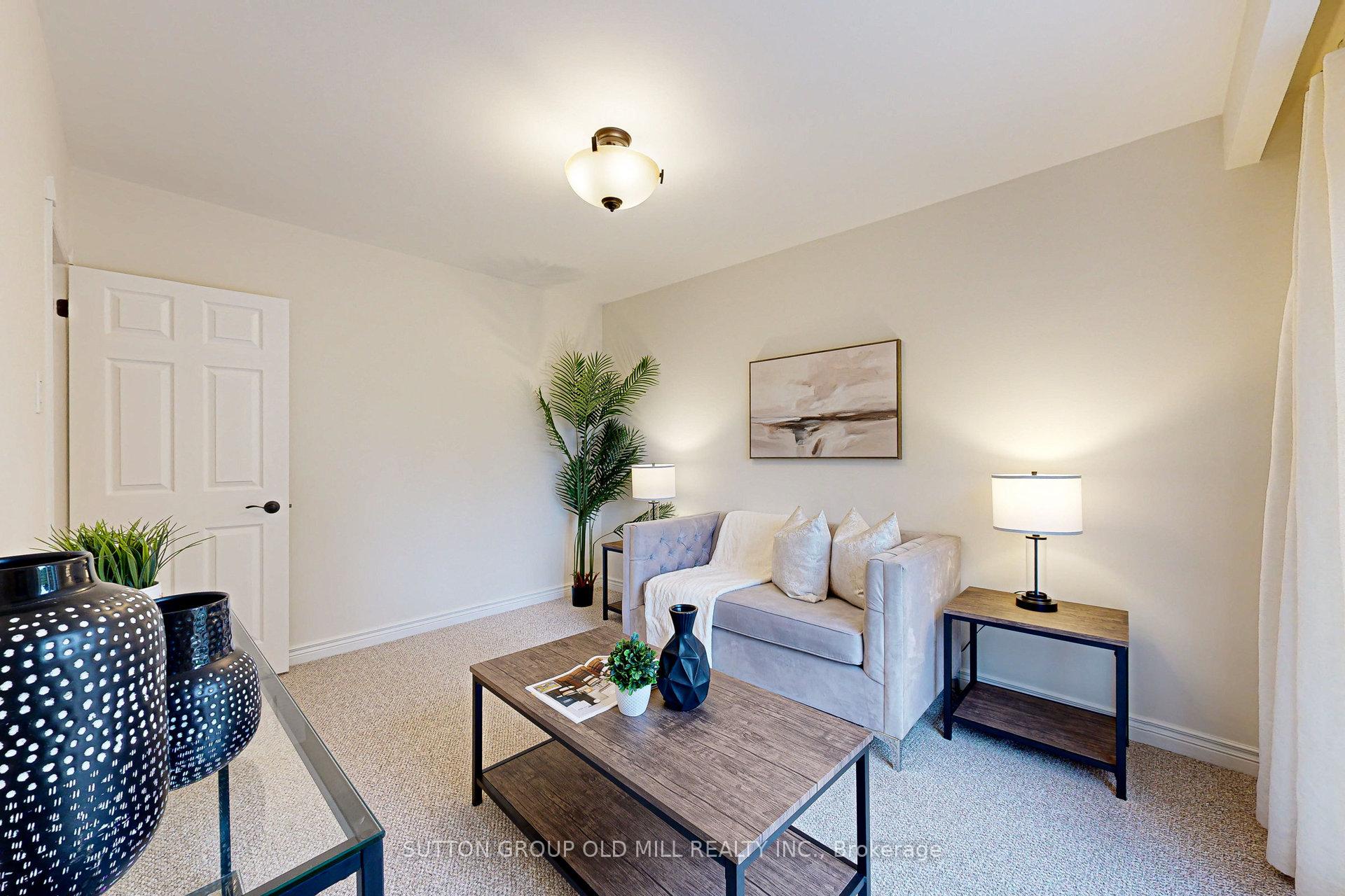 10 Lloyd Manor Rd, Toronto, ON M9B5H6 | 3 Bedroom 3 Bathroom Detached House | Image 16