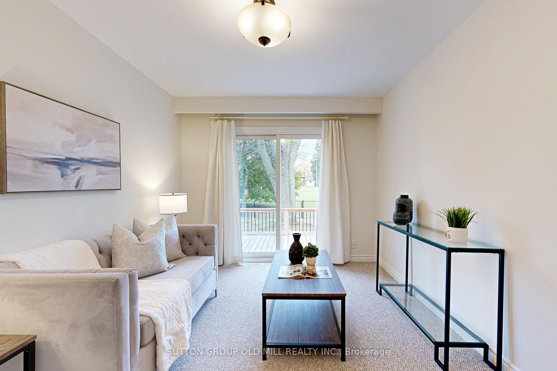 10 Lloyd Manor Rd, Toronto, ON M9B5H6 | 3 Bedroom 3 Bathroom Detached House | Image 17