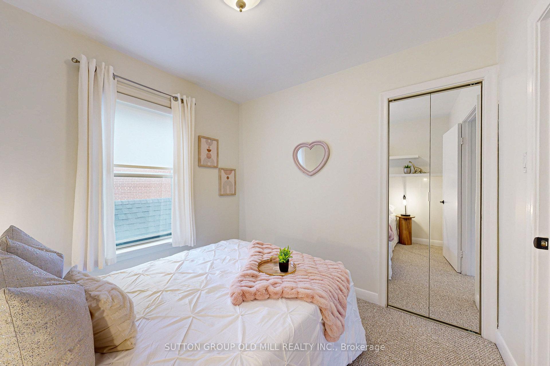 10 Lloyd Manor Rd, Toronto, ON M9B5H6 | 3 Bedroom 3 Bathroom Detached House | Image 27