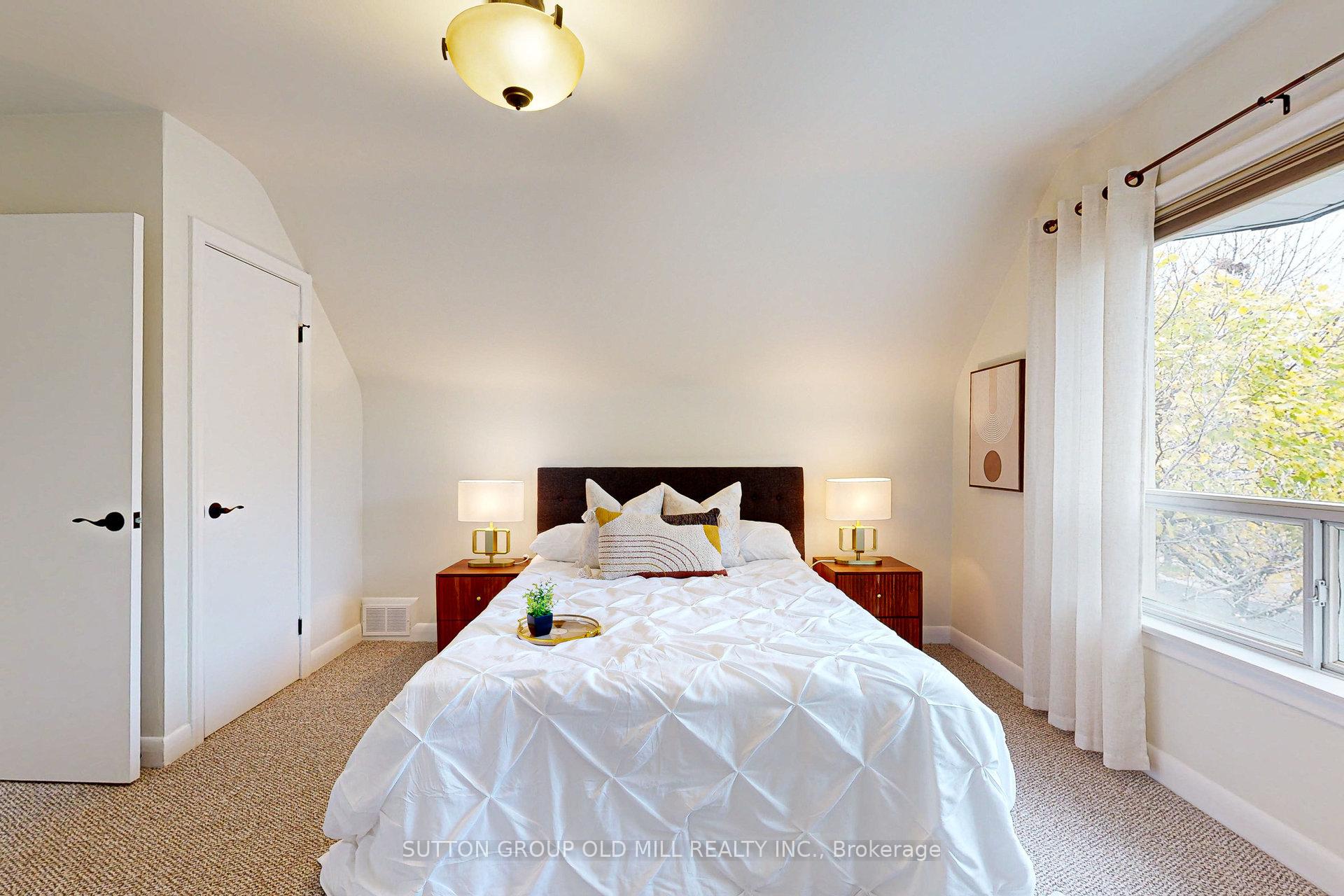 10 Lloyd Manor Rd, Toronto, ON M9B5H6 | 3 Bedroom 3 Bathroom Detached House | Image 29