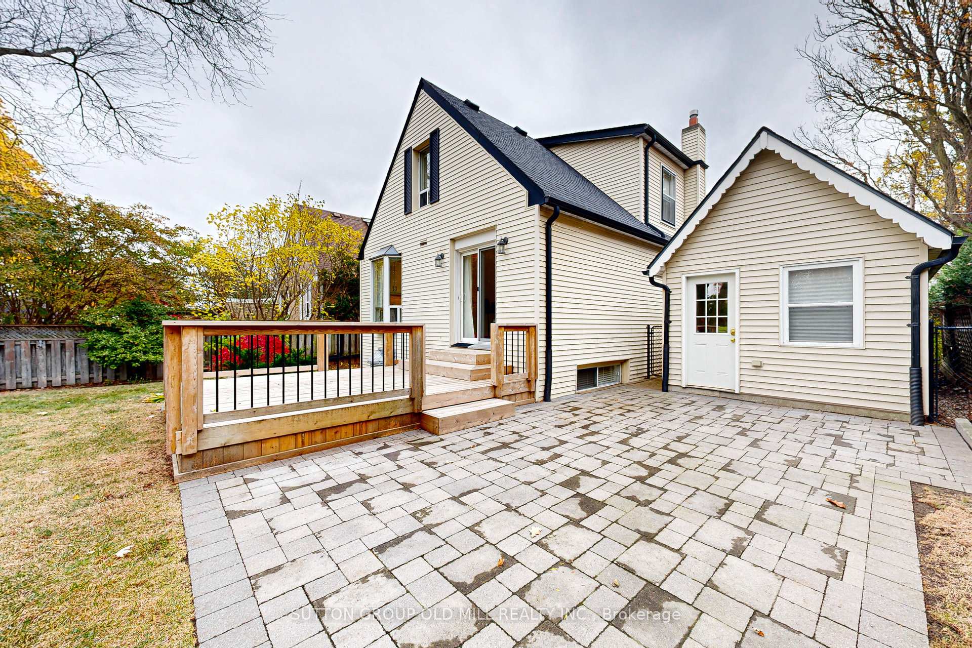 10 Lloyd Manor Rd, Toronto, ON M9B5H6 | 3 Bedroom 3 Bathroom Detached House | Image 38