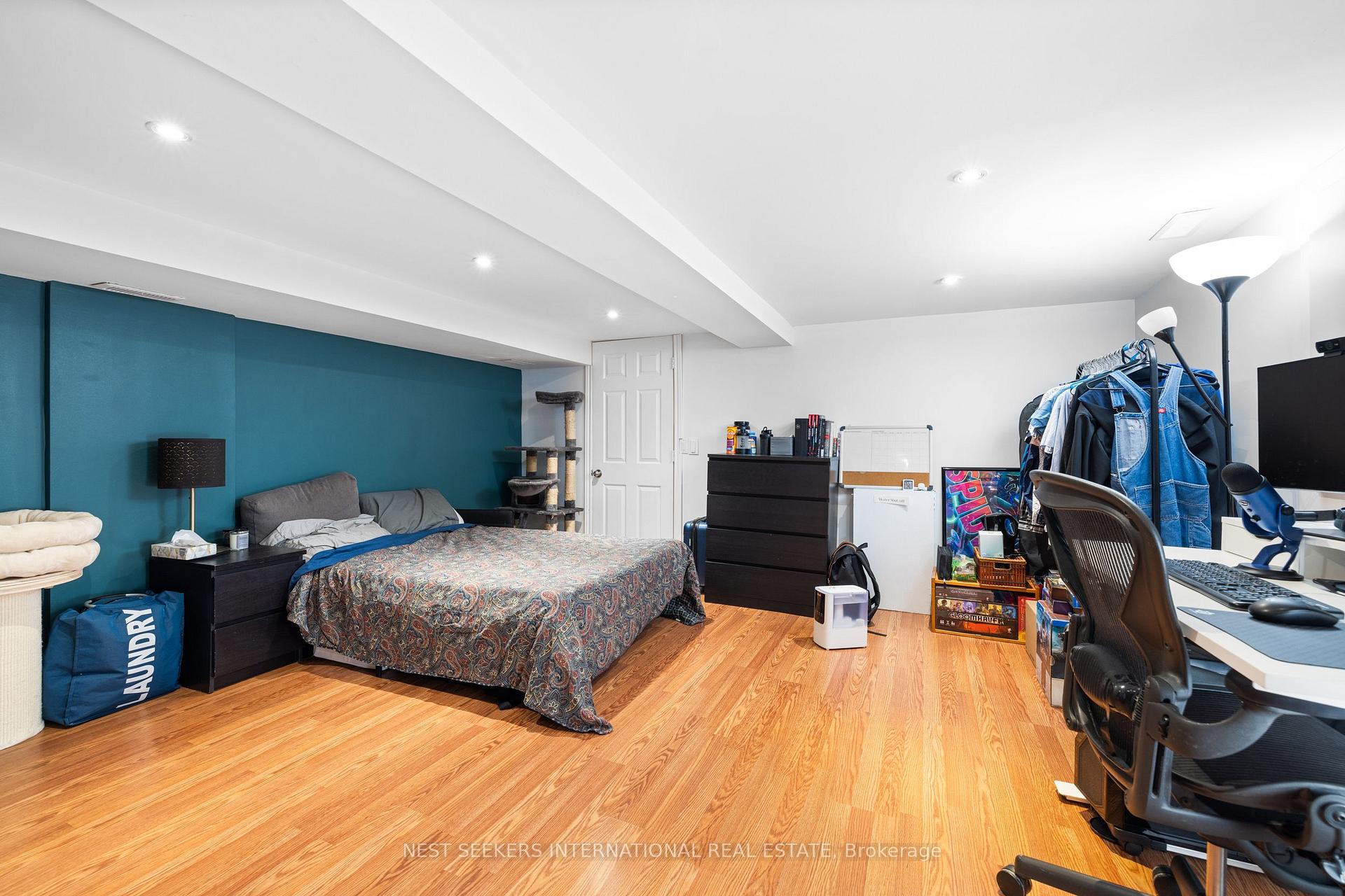 498 Caledonia Rd, Toronto, ON M6E4V2 | 2 Bedroom 2 Bathroom Detached House | Image 13