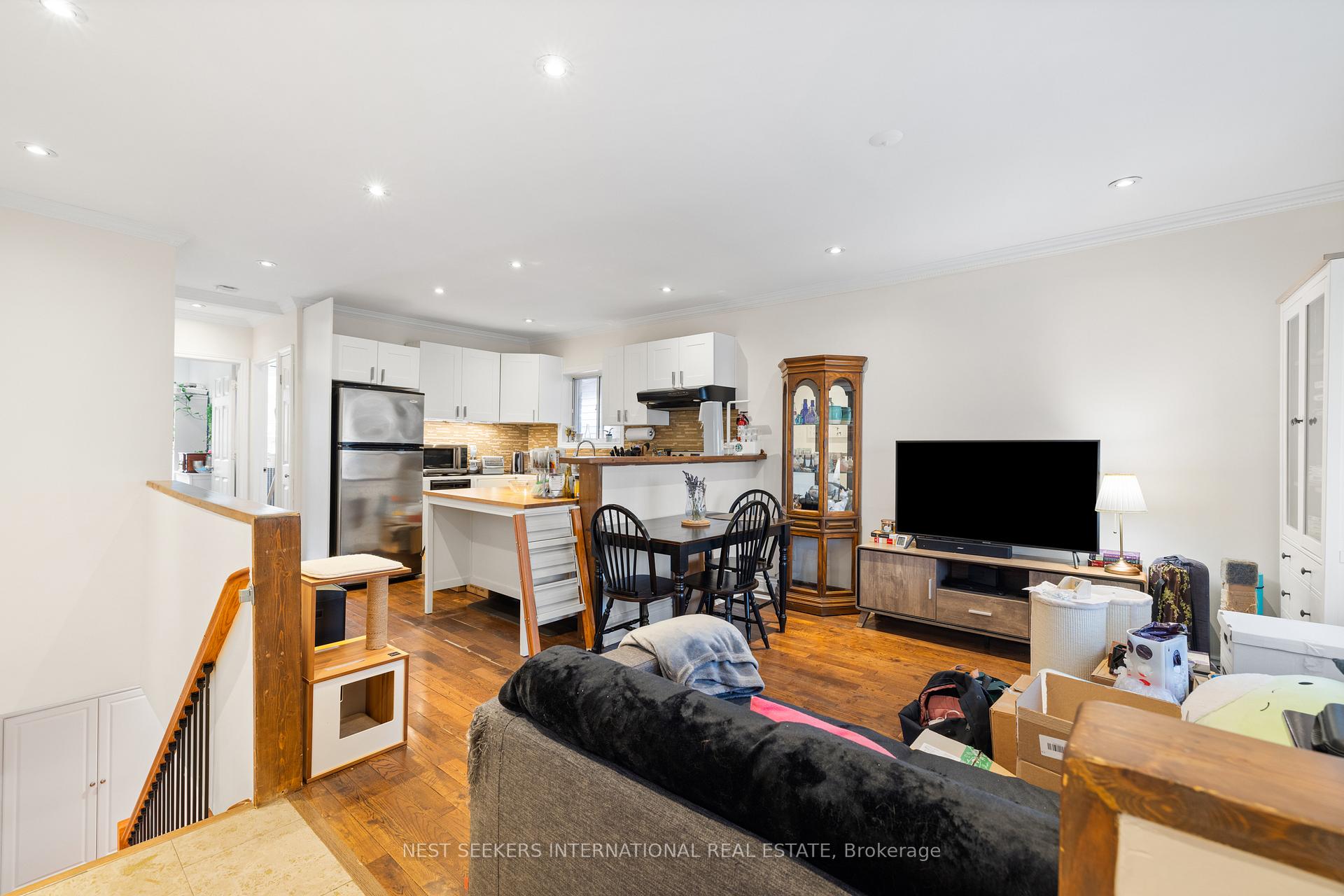 498 Caledonia Rd, Toronto, ON M6E4V2 | 2 Bedroom 2 Bathroom Detached House | Image 2