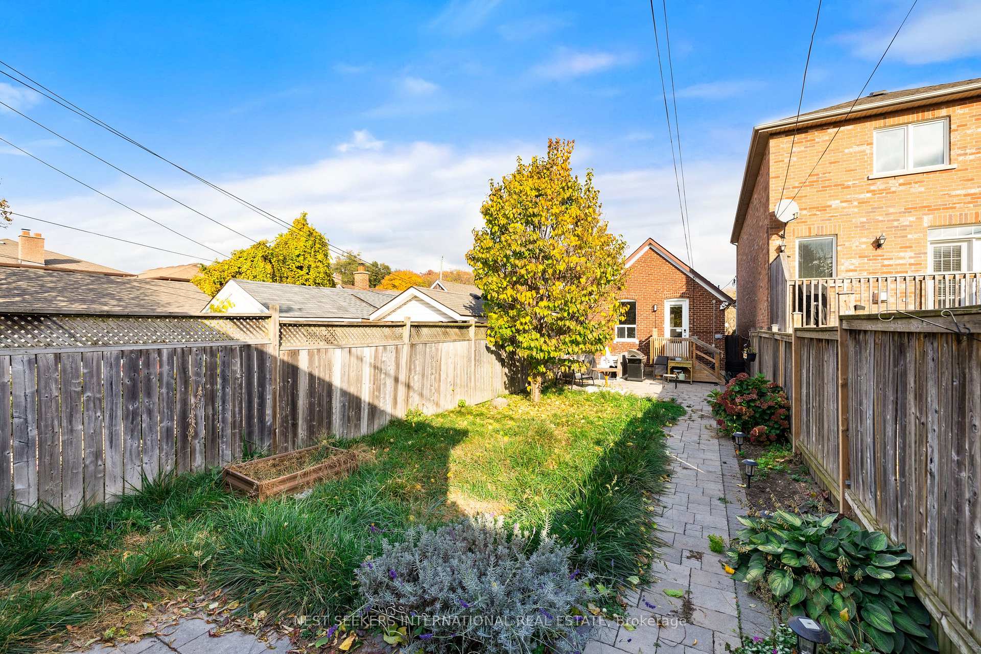 498 Caledonia Rd, Toronto, ON M6E4V2 | 2 Bedroom 2 Bathroom Detached House | Image 21