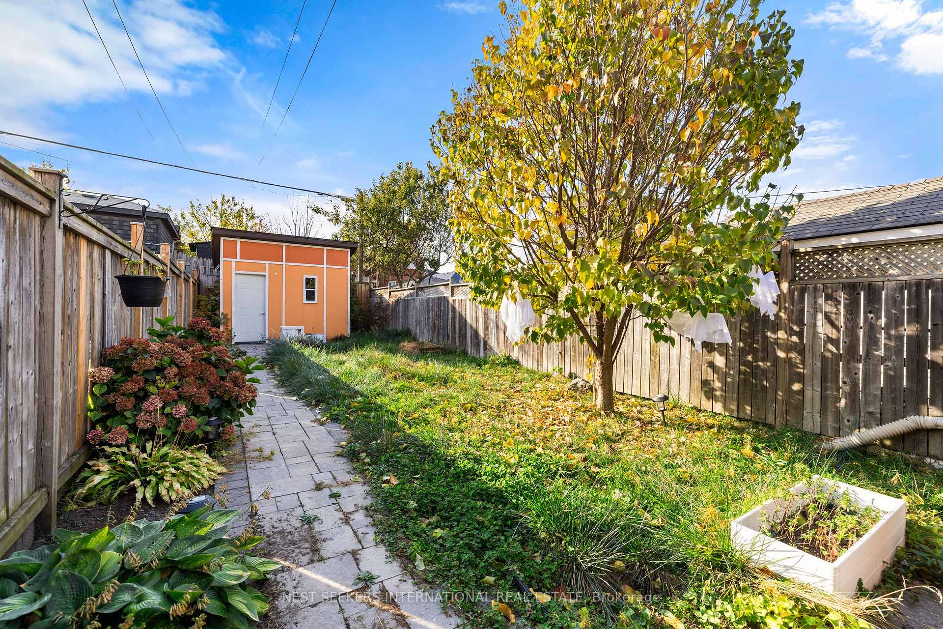 498 Caledonia Rd, Toronto, ON M6E4V2 | 2 Bedroom 2 Bathroom Detached House | Image 23